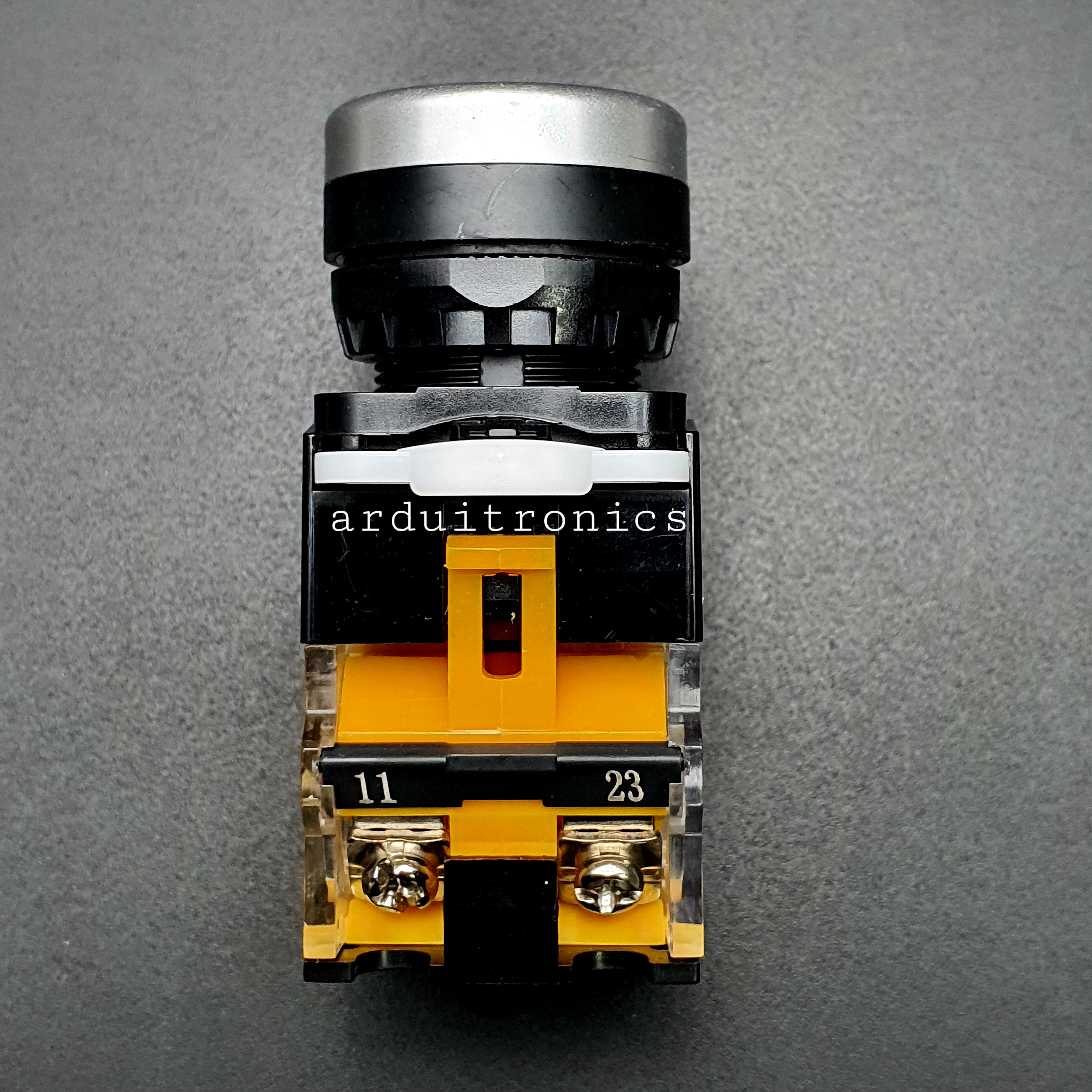 LA38-11T สวิตซ์ ปุ่มกด สำหรับตู้คอนโทรล Industrial Push Button Reset กดติดปล่อยดับ อัตโนมัติรีเซ็ต NO/NC 22mm 220V 10A สีน้ำเงิน