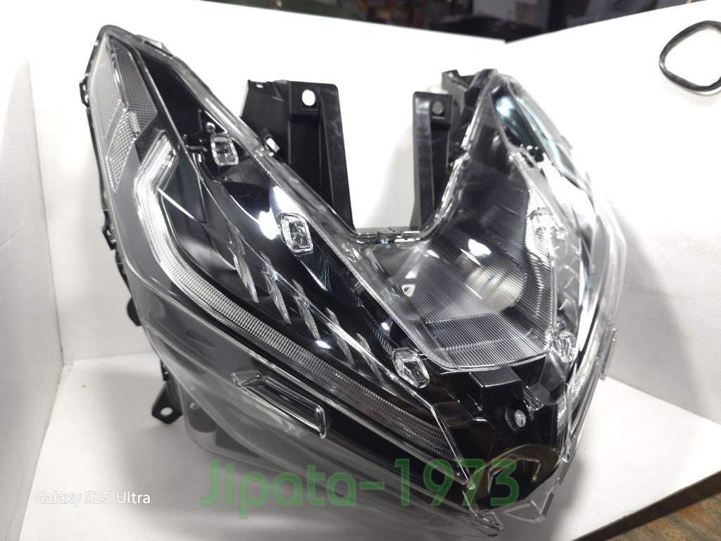 (Click 150 i) ชุดโคมไฟหน้า Honda Click 150 i แท้