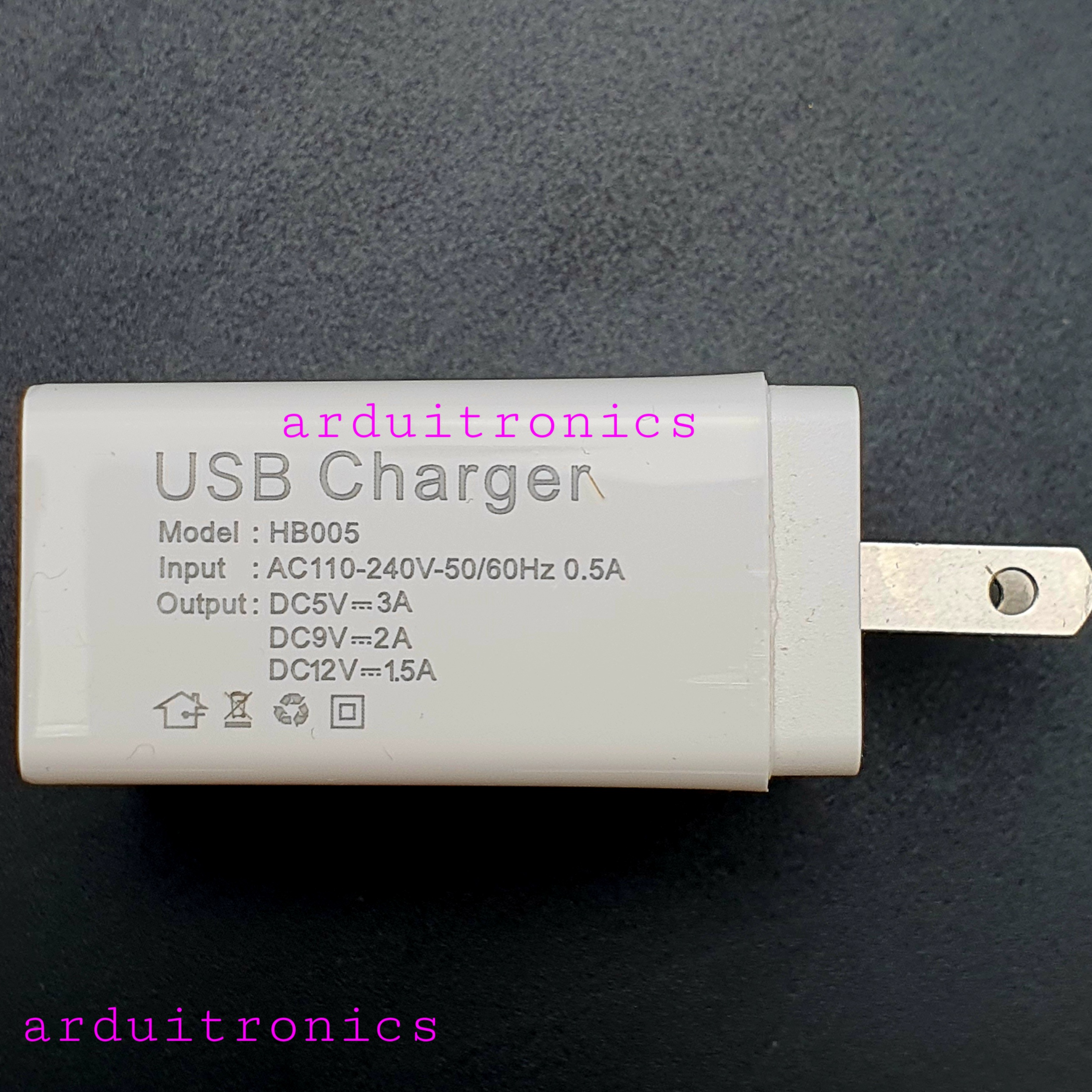 Fast Charge Adapter 5V 3A USB QC3.0 18W ด่วนชาร์จอะแดปเตอร์ สีขาว (กรอบยาว)