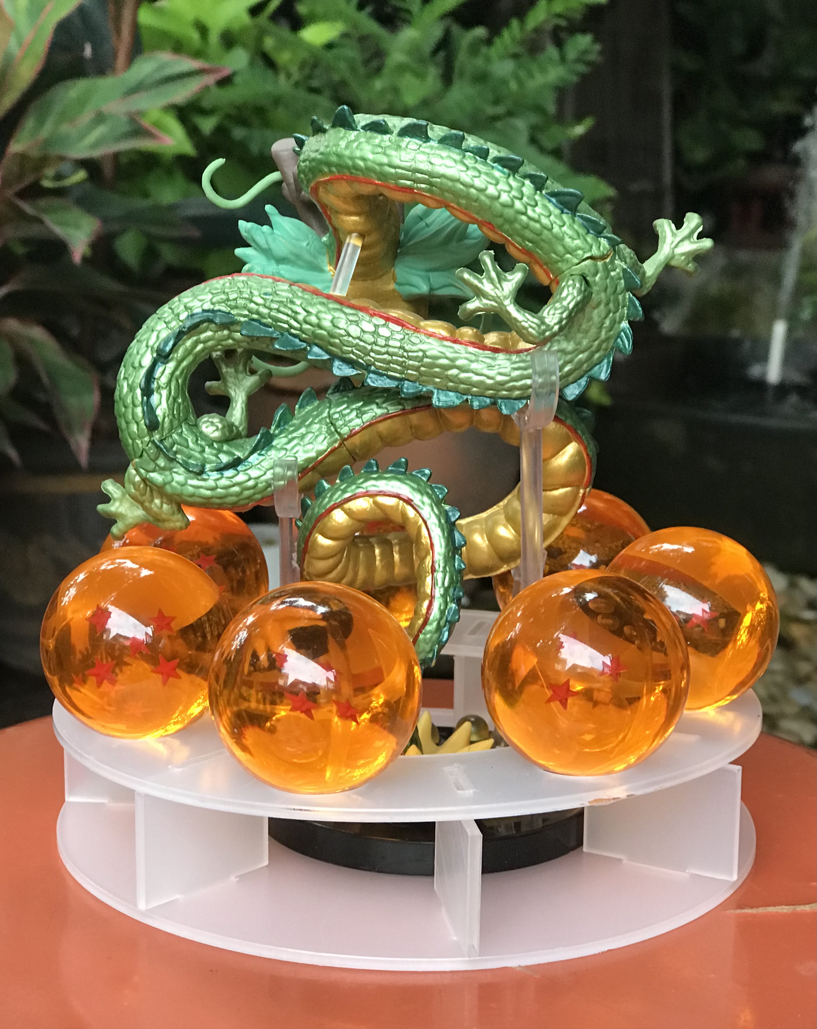 โมเดลเทพเจ้ามังกรสีเขียว Dragonball พร้อมลูกแก้วดราก้อนบอล 7 ลูก Crystal Ball ขนาด 4.3 cm. และแท่นวาง