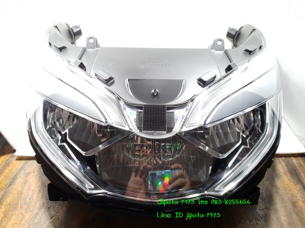 (PCX 150) ชุดโคมไฟหน้า PCX 150 i ปี 2018 แท้ (สินค้าของใหม่ ไม่มีกล่อง)