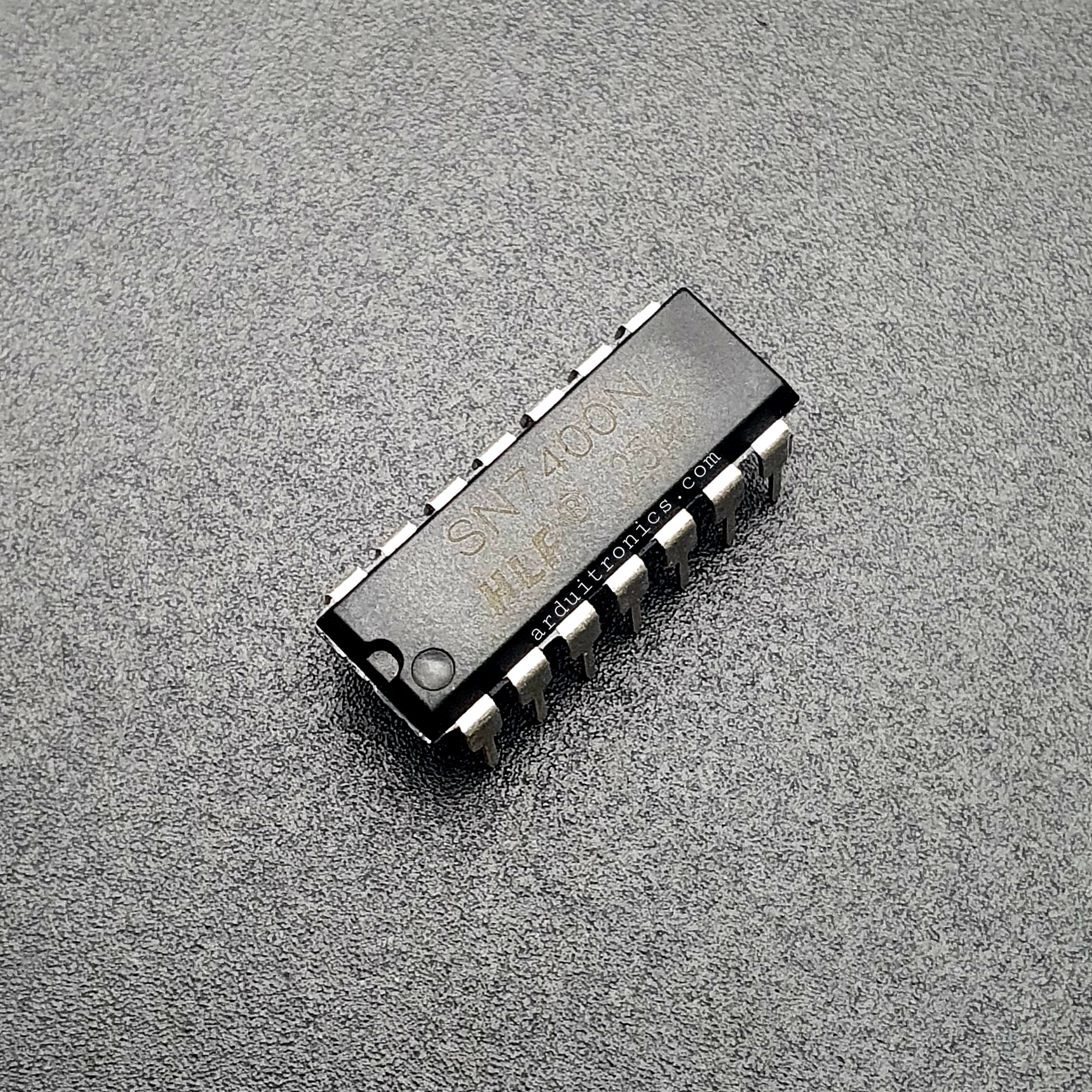 IC7400 (NAND GATE-2 Inputs)