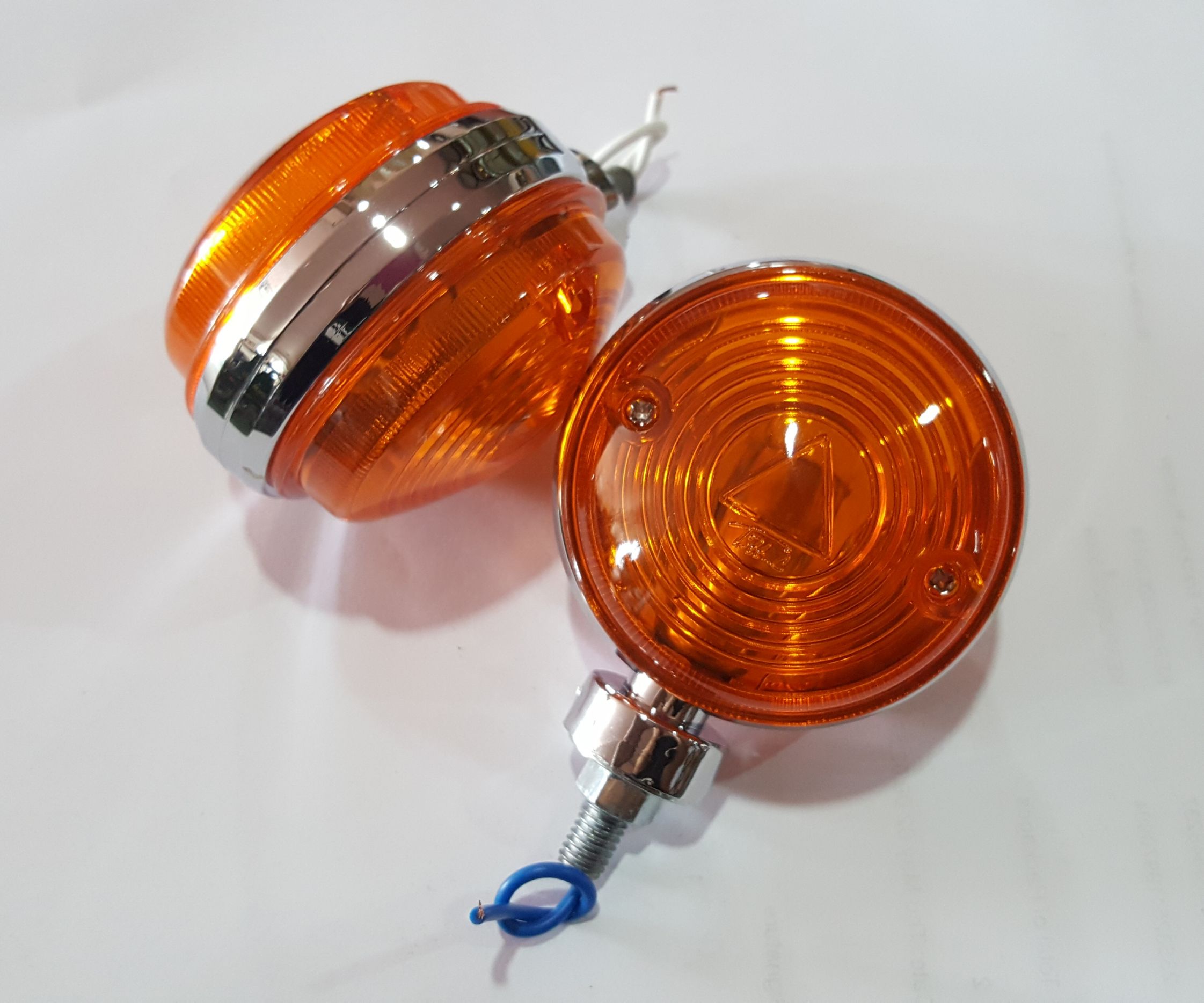 ไฟ 191 2 หน้า สีส้มล้วน ขอบชุบ 12V / 24V 2.7x2.7" (ราคาต่อ 2 ดวง)