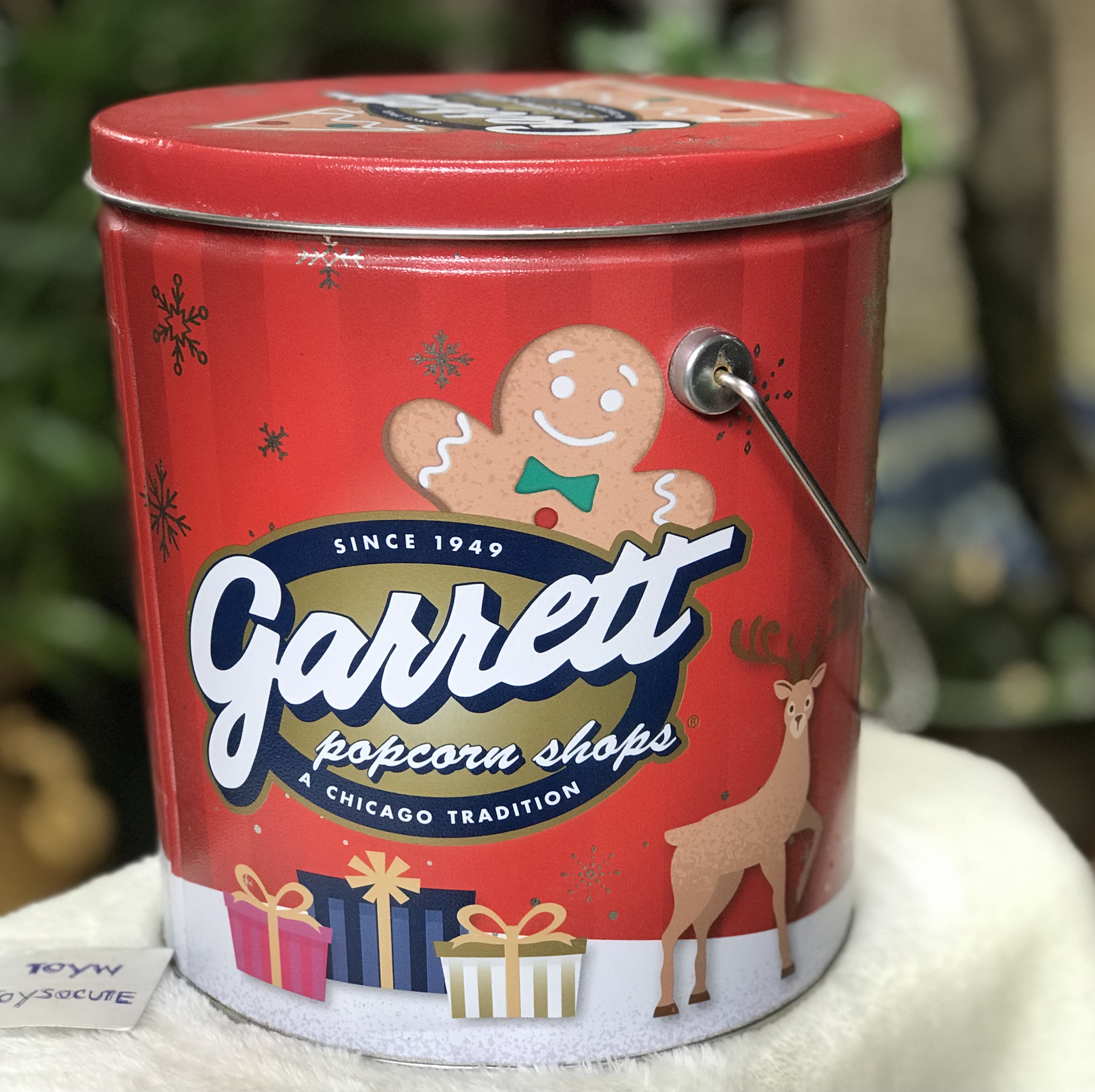 Limited Edition: Garrett Christmas, Empty Popcorn Tin ถังป็อบคอร์นกาเร็ต ลายคริสต์มาส Garrett Popcorn มีรอยบ้าง ไม่ผุ สะสม ตั้งโชว์ตกแต่งบ้าน ร้านอาหาร ร้านกาแฟ