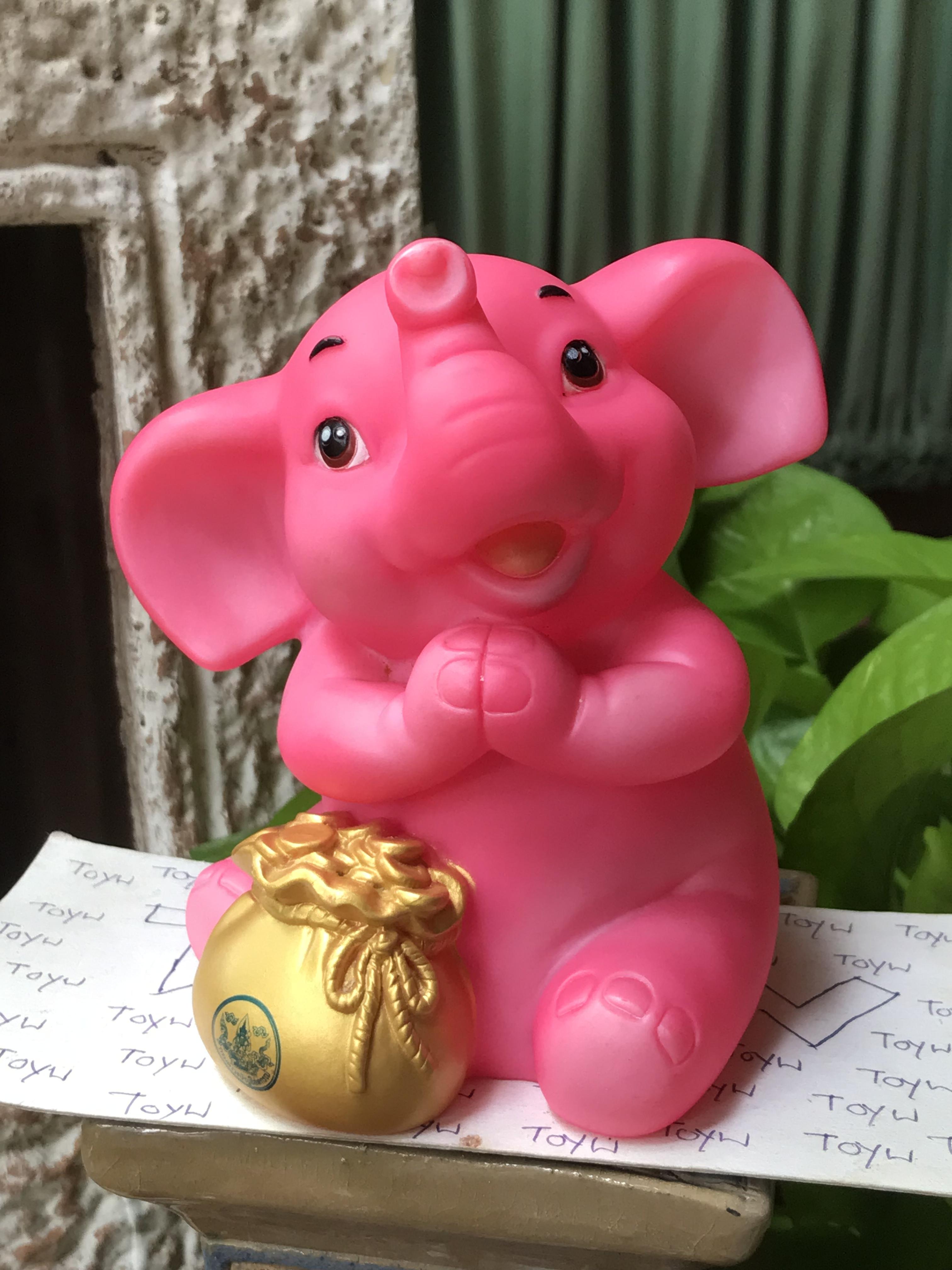 ชิ้นละ 350 บาท เก็บเก่ากระปุกออมสินช้าง ออมสินช้างก้านกล้วยสีชมพู กรมตรวจบัญชีสหกรณ์ ปี 2557 ขนาดกว้าง 5 นิ้ว สูง 5 นิ้ว