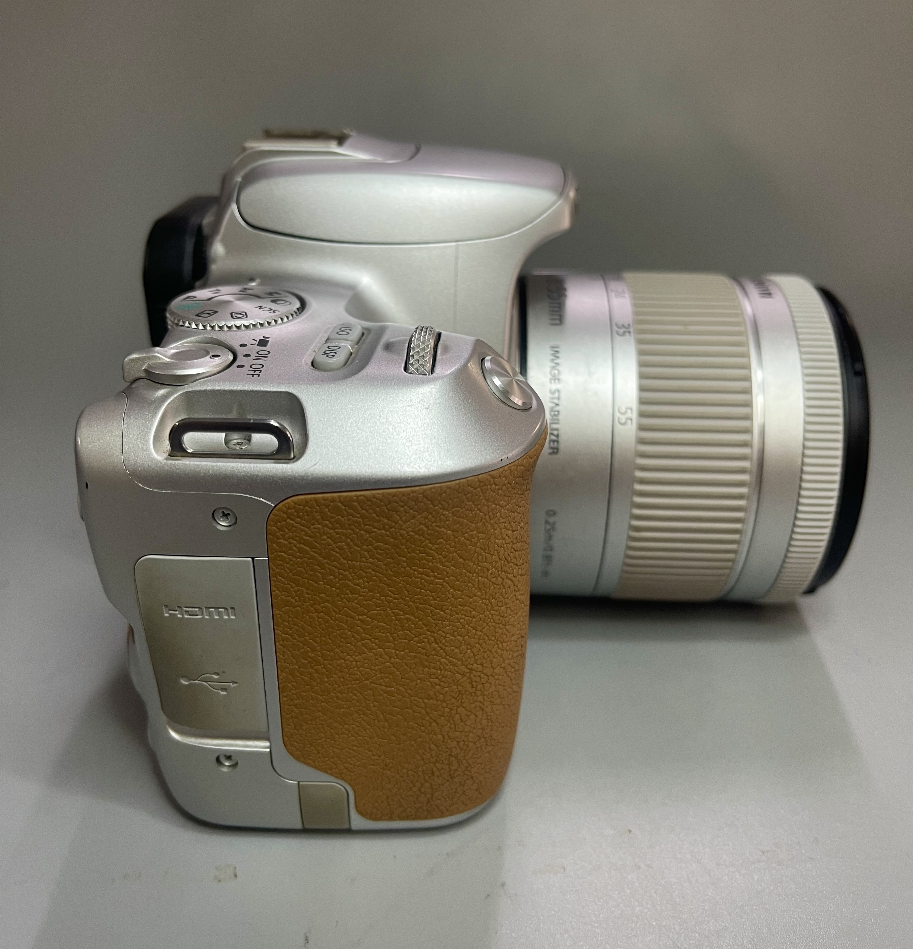 Canon 200D พร้อมเลนส์ 18-55 STM มี WiFi อดีตศูนย์สภาพสวย Shutter 10754