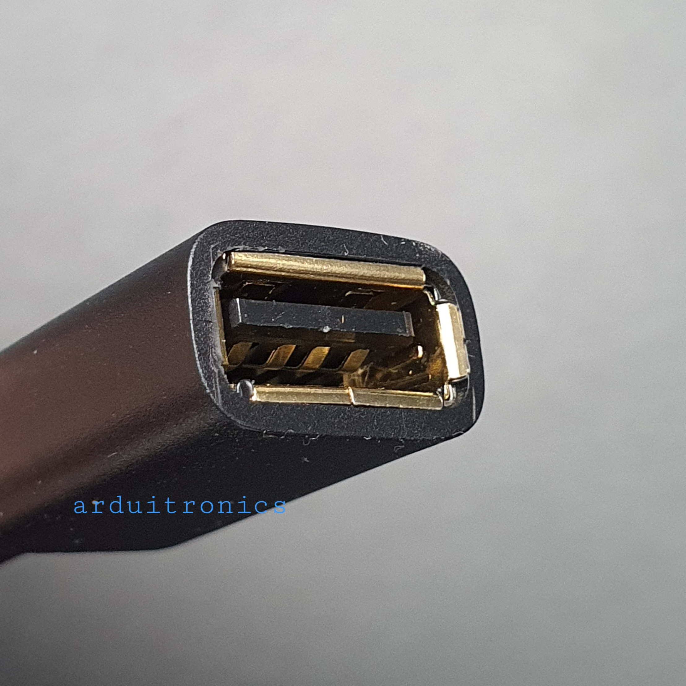 สาย OTG Type-C USB 2 คุณภาพสูง (สายกลม สีดำ ยาว 15 cm)