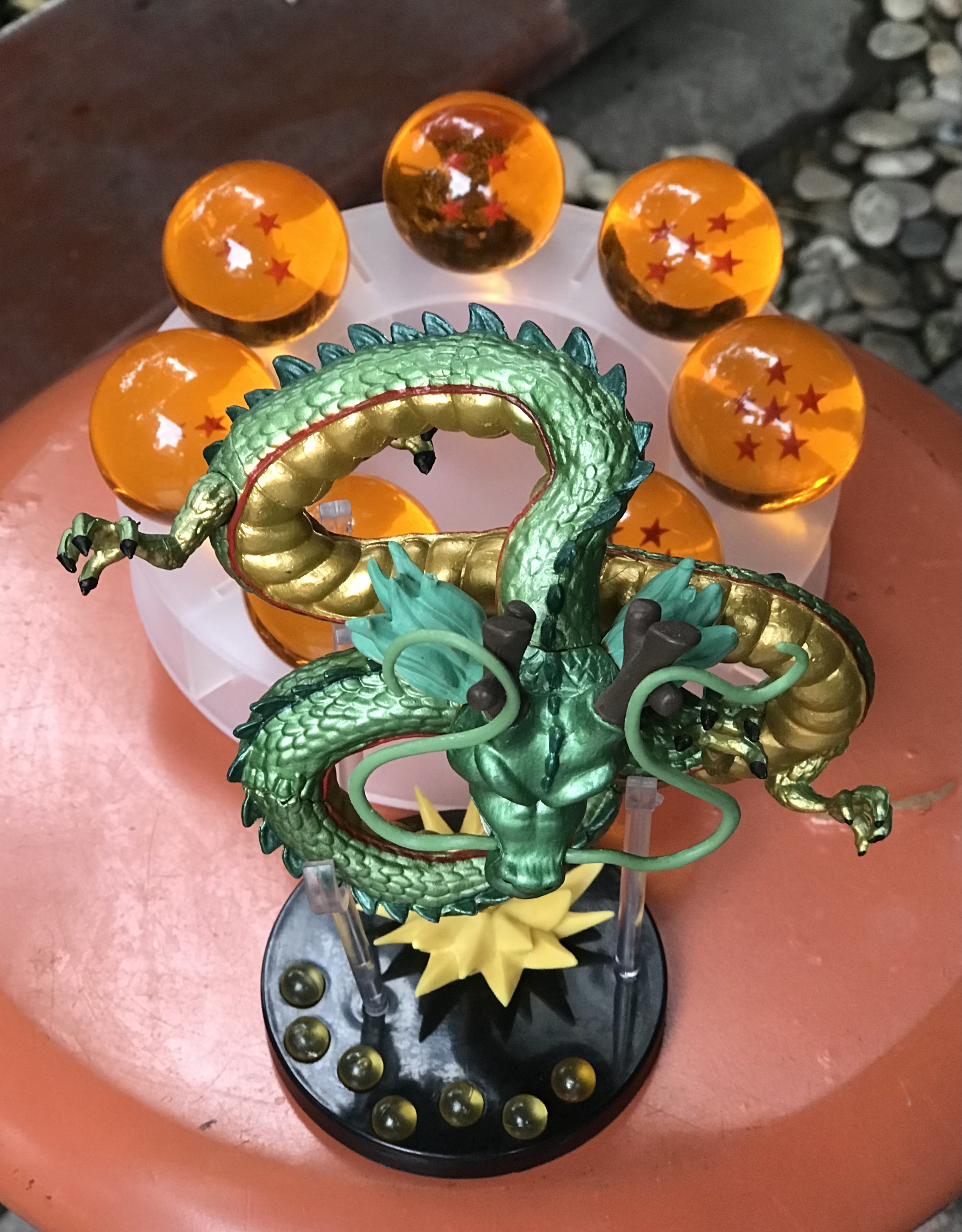 โมเดลเทพเจ้ามังกรสีเขียว Dragonball พร้อมลูกแก้วดราก้อนบอล 7 ลูก Crystal Ball ขนาด 4.3 cm. และแท่นวาง