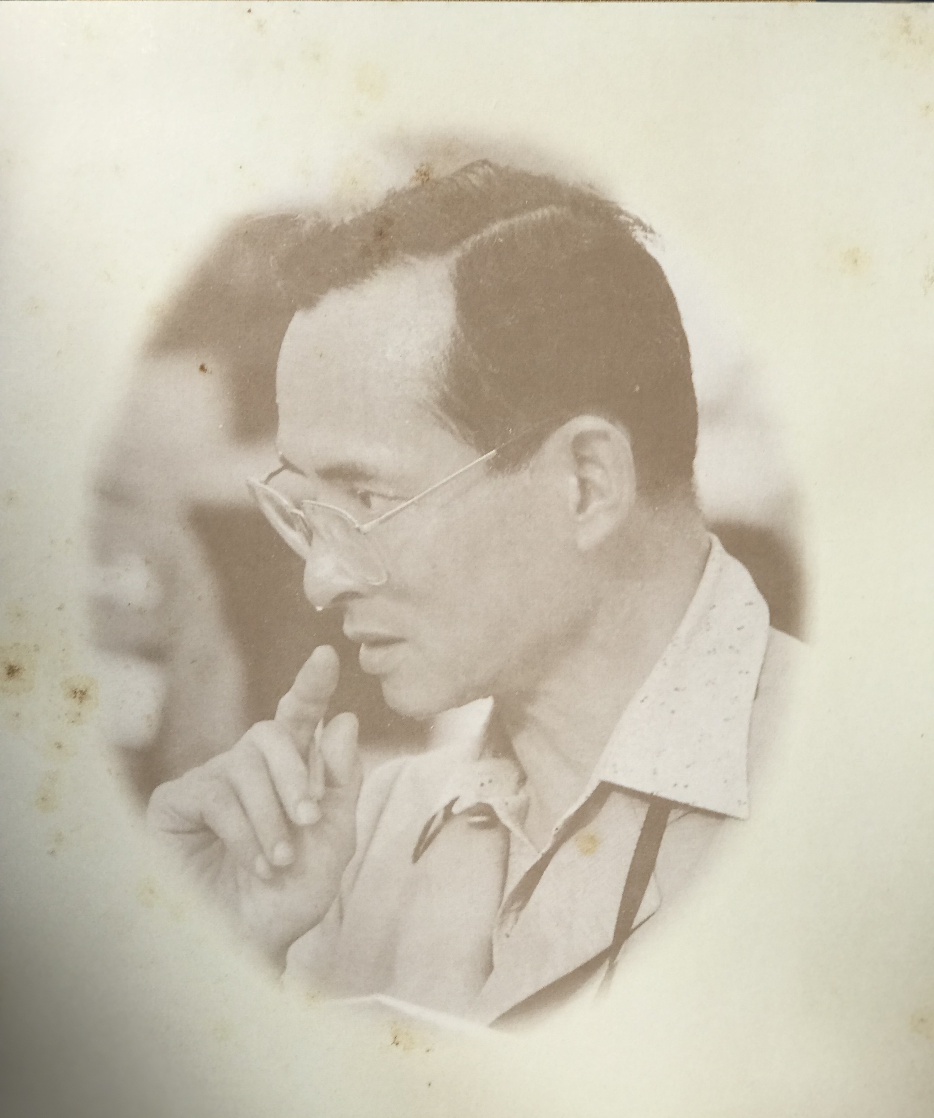 สมุดตราไปรษณียากรเเละเเผ่นตราไปรษณียากร ที่ระลึกงานฉลองสิริราชสมบัติครบ 50 ปี พ.ศ 2539 รัชกาลที่ 9 โดย CAT