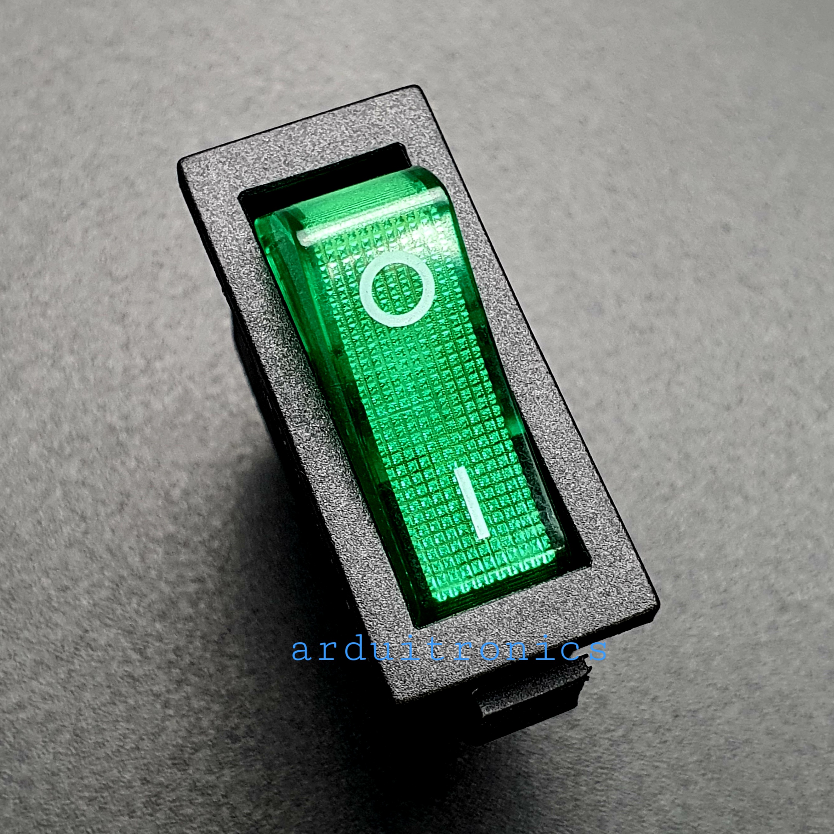 สวิตช์ไฟเปิด/ปิด KCD3-101N 15A 250VAC (3 ขา สีเขียว)