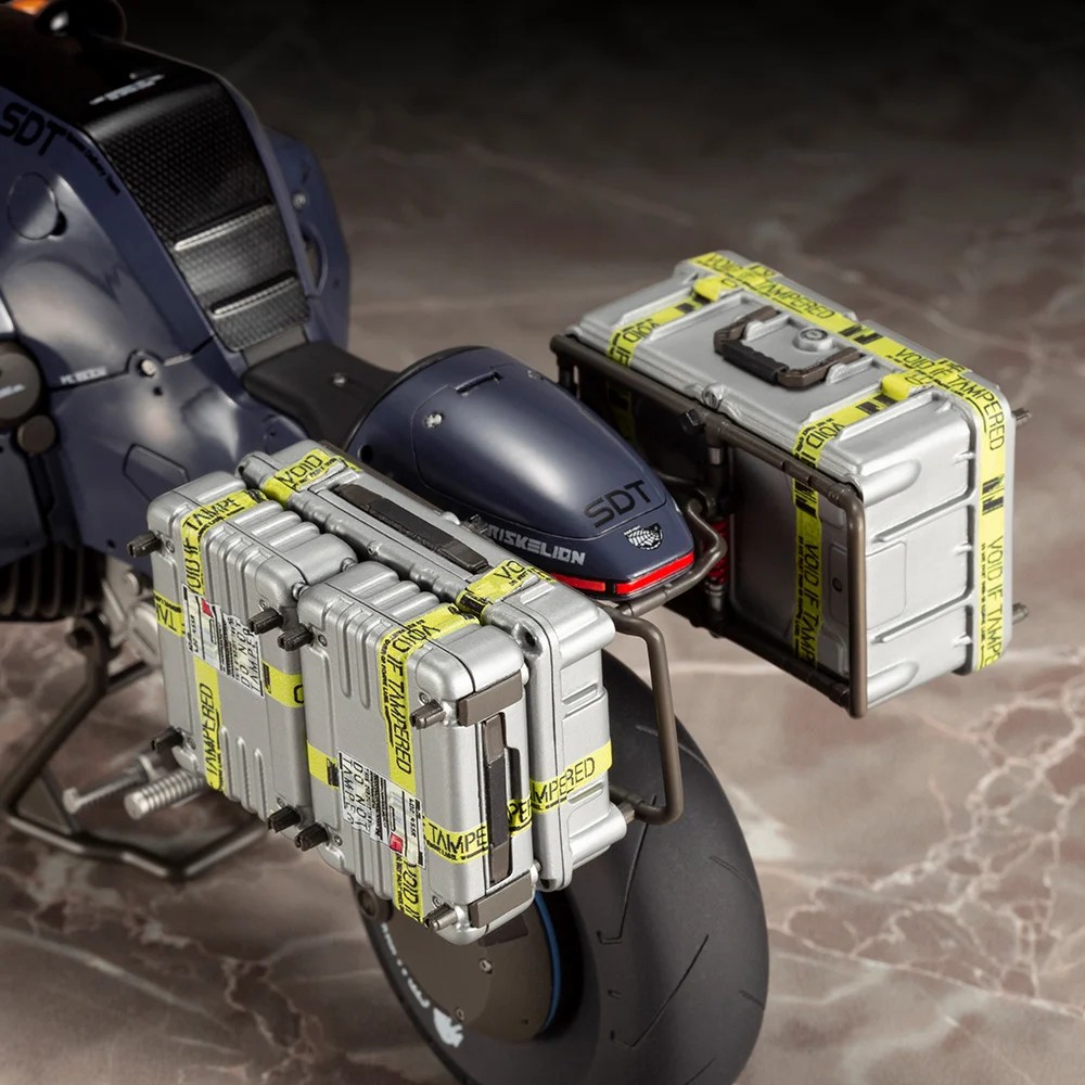 "Pre-Order" Kotobukiya 1/12 Reverse Trike