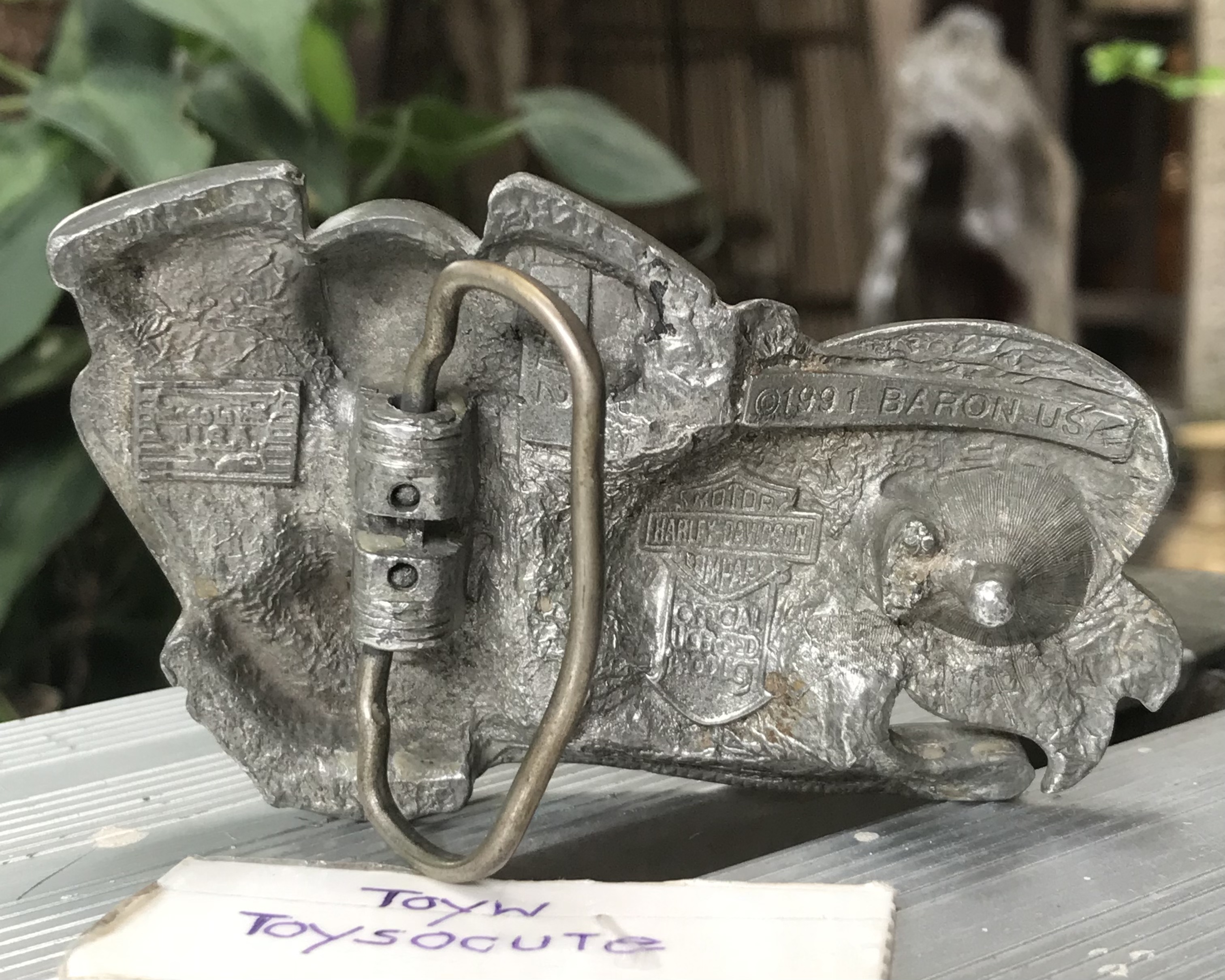 มือสอง หัวเข็มขัดแท้ Harley Davidson Thundering Steel Buckle H412 วัสดุเป็นดีบุก ผลิตปี 1991 รหัส H412 โดยบริษัท BARON USA