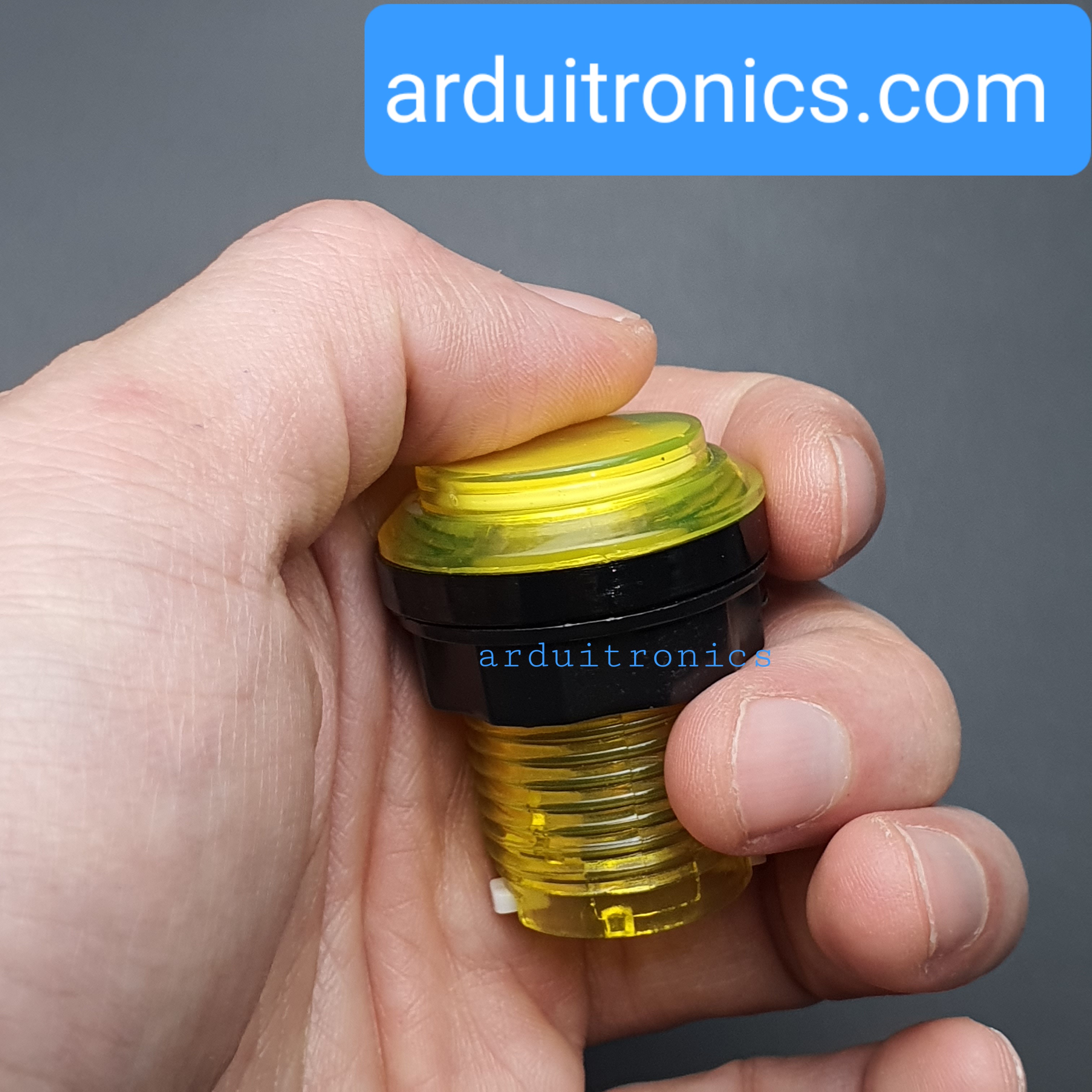 ปุ่มกดตู้เกม สวิตช์กดติดปล่อยดับขนาด 33mm พร้อมไฟ LED สีเหลือง