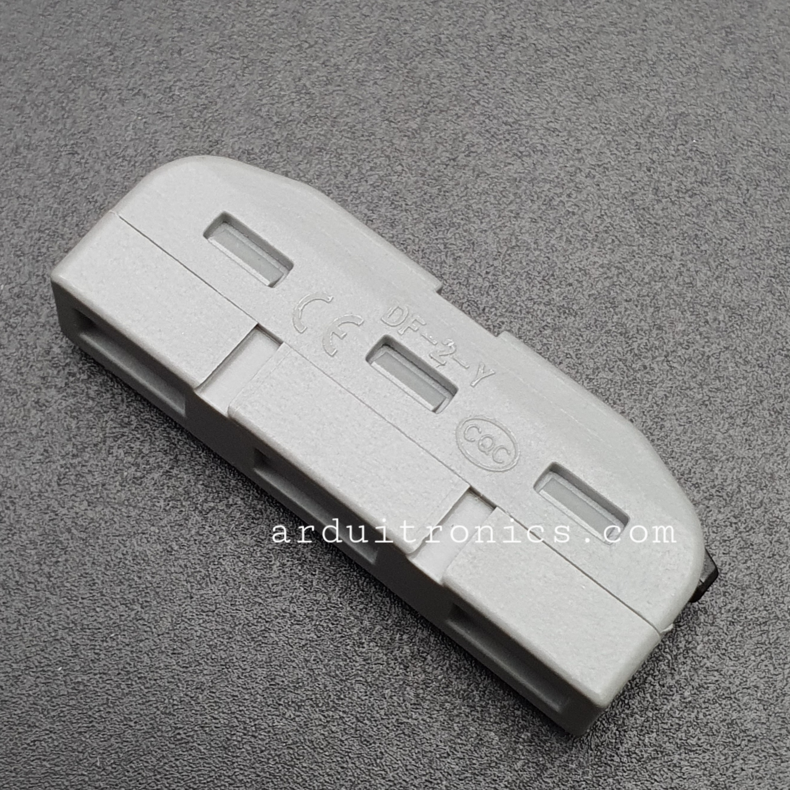 Terminal ต่อสายไฟแบบเร็ว 2 ช่อง (1 in - 1 out) Wire Connector Quick Terminal 0.2-4mm Square Splitter รุ่น DF-2-Y สีดำ