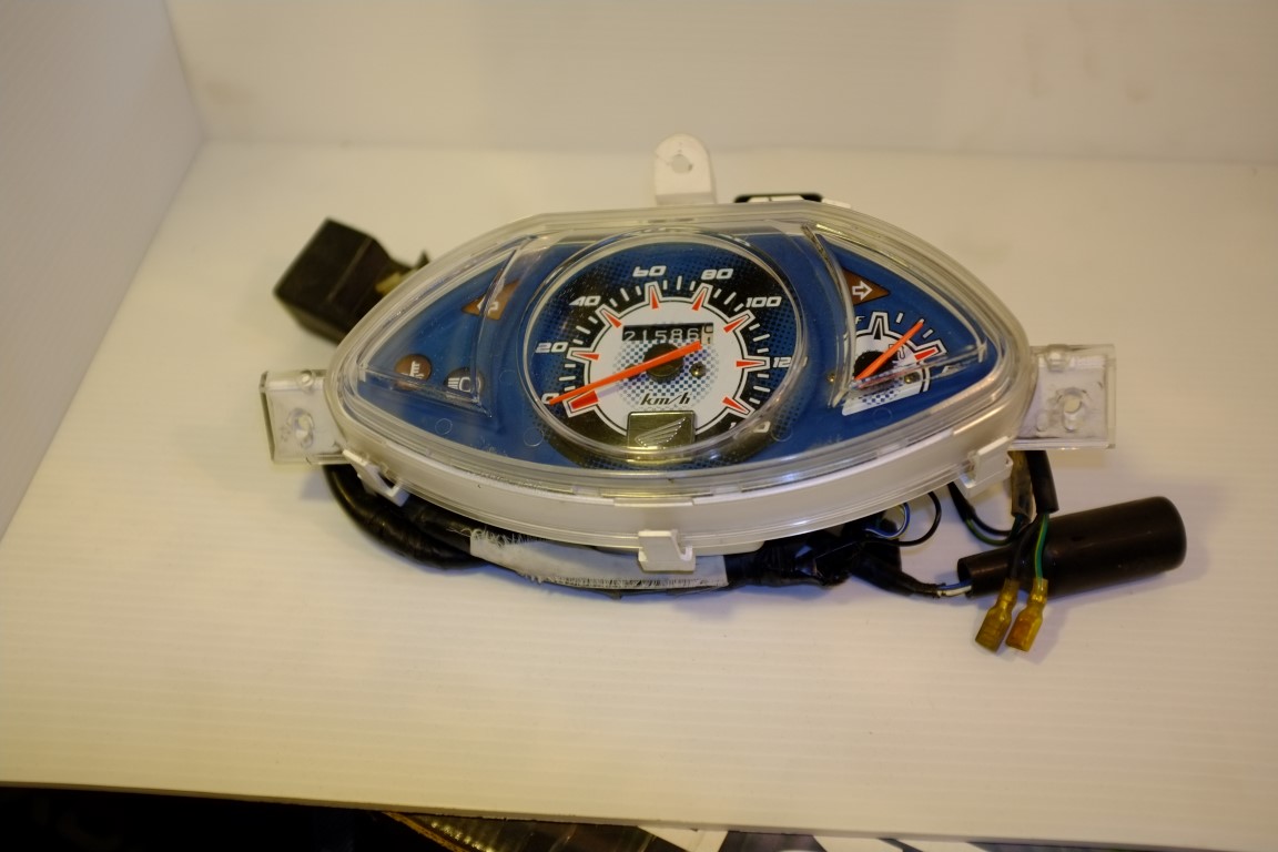 เรือนไมล์ Honda Click 110