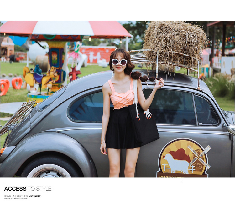 ***พรีออเดอร์***บิกินี่ชุดว่ายน้ำวันพีซ one-piece สีส้มตัดต่อกระโปรงสีดำ เล่นดีเทลแต่งลายสานกันช่วงอก กระโปรงกางเกงด้านใน สดใสน่ารักรับลมทะเล สวยเหมือนแบบค่ะ