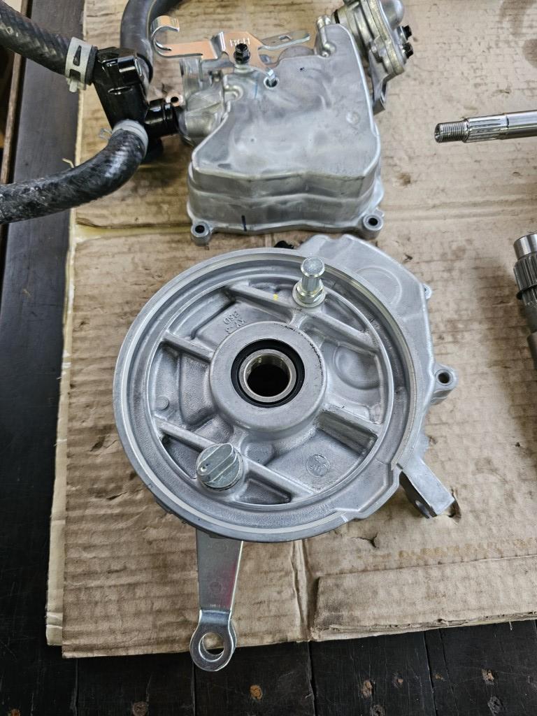 (Aerox) ชุดเครื่องยนต์แบบแยกชิ้น Yamaha Aerox 2021 แท้ (สินค้า Test Run)