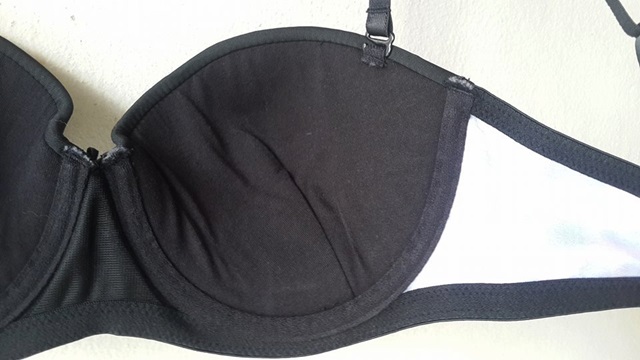 เสื้อชั้นในสตรี Playboy