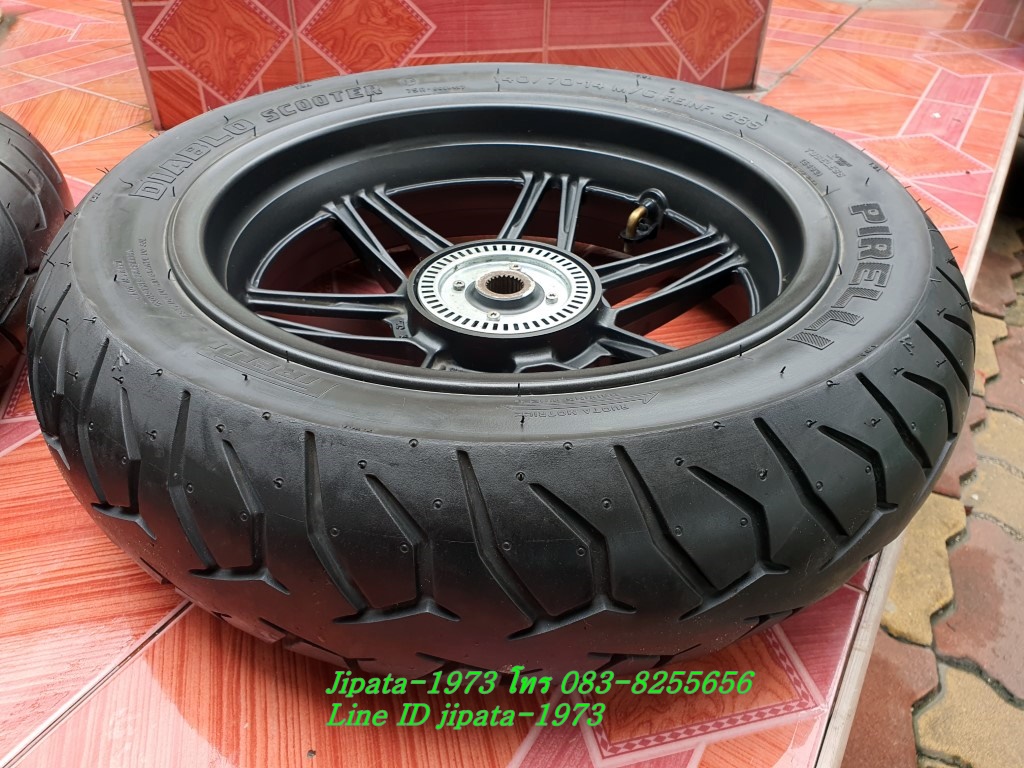 (Forza 300 ปี 2018) ชุดวงล้อแม็กหน้า-หลัง พร้อมยาง Honda Forza 300 ปี 2018 แท้ (สินค้าตำหนิ ขายเป็นคู่)