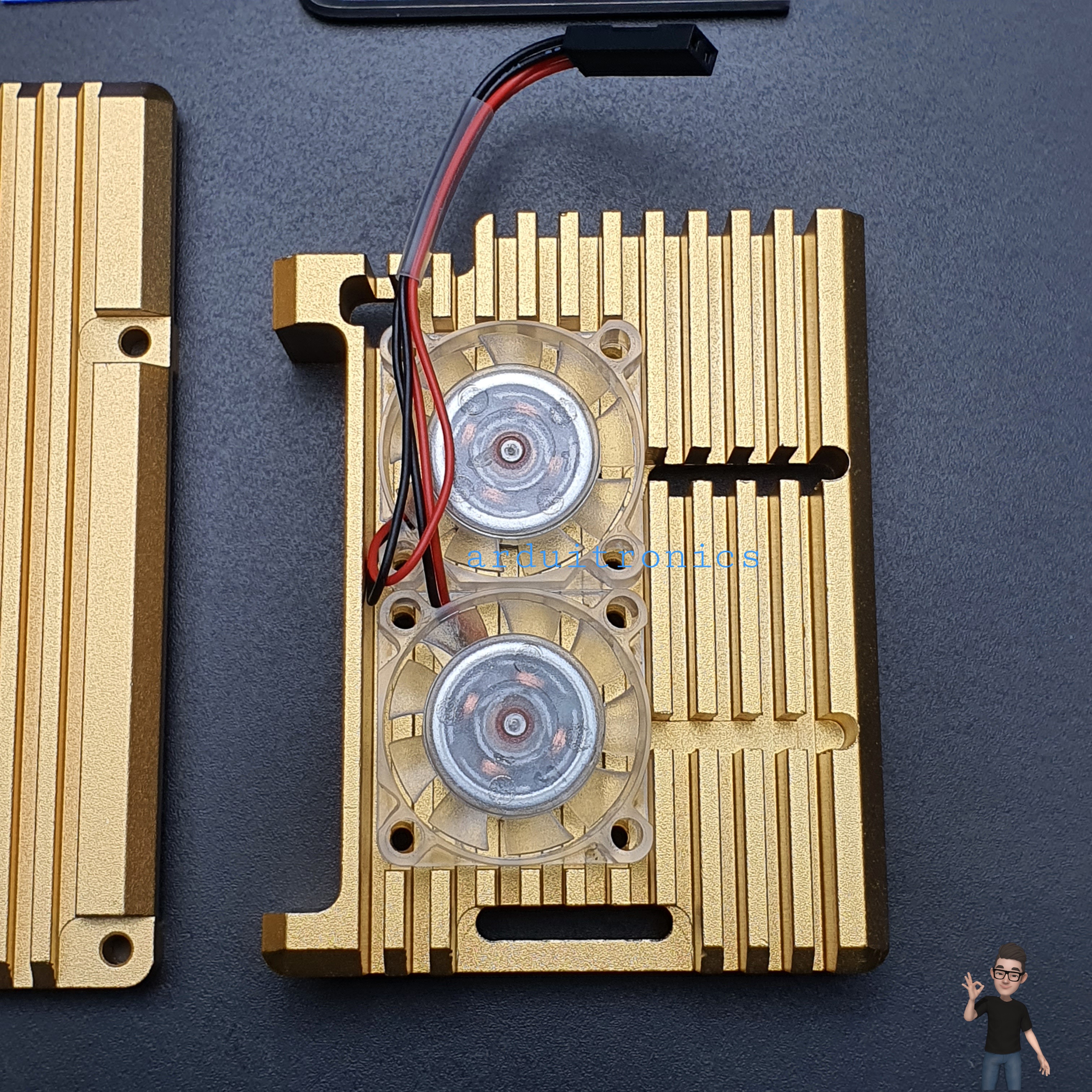 Aluminium Case for Raspberry Pi 4 with Dual Fan (Gold) แบบที่ 2