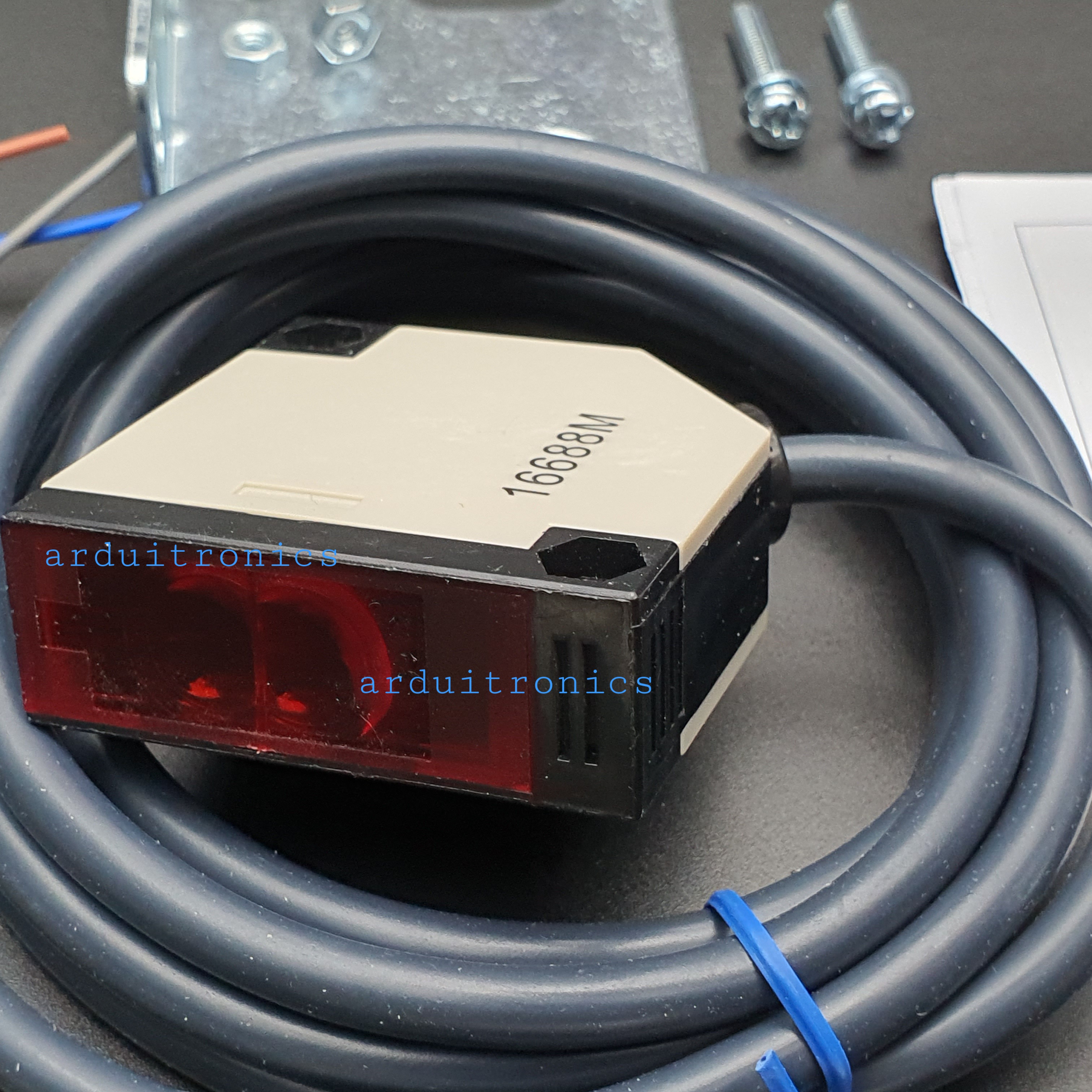 OMRON Photoelectric Switch E3JK-R4M1 (Industrial Grade)