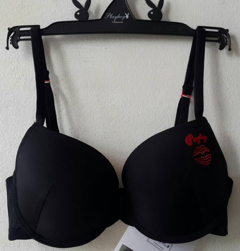 ชุดชั้นในสตรี Playboy