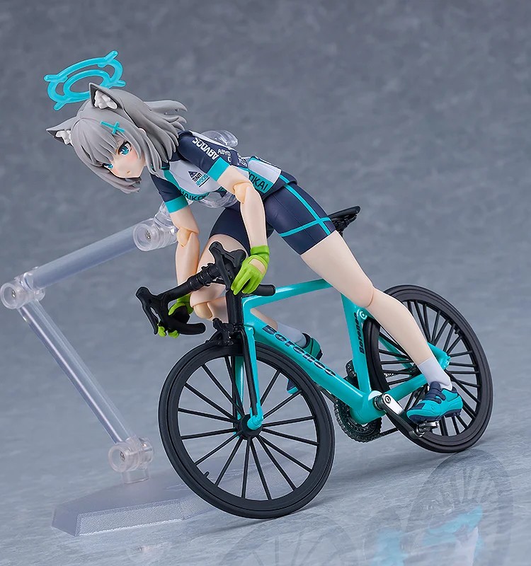 "Pre-Order" [644-DX] figma Shiroko Sunaookami (Cycling) DX Edition
