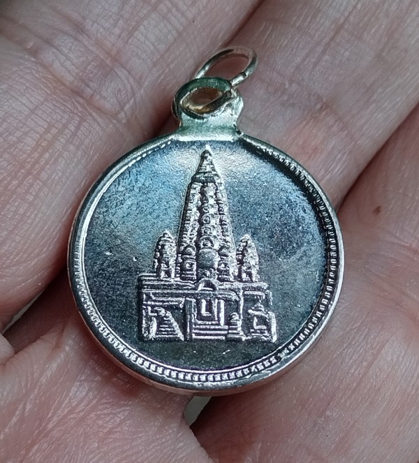 พระพุทธเจ้า หลังเจดีย์พุทธคยา ประเทศอินเดีย