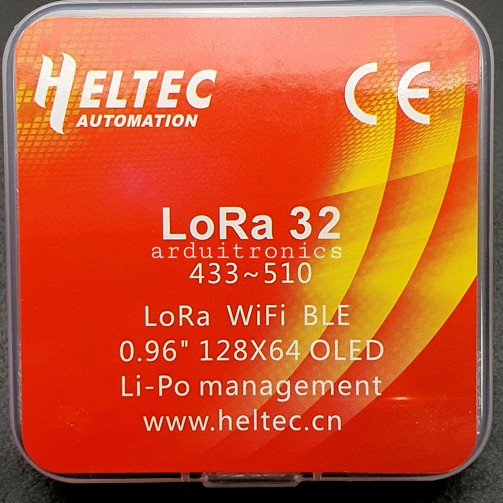 [Upgraded Version] LoRa 433MHz SX1262 + WiFi ESP32 + OLED 0.96" - พร้อมสายอากาศ (PCB ขาว)