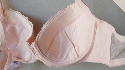 เสื้อชั้นในสตรีPlayboy