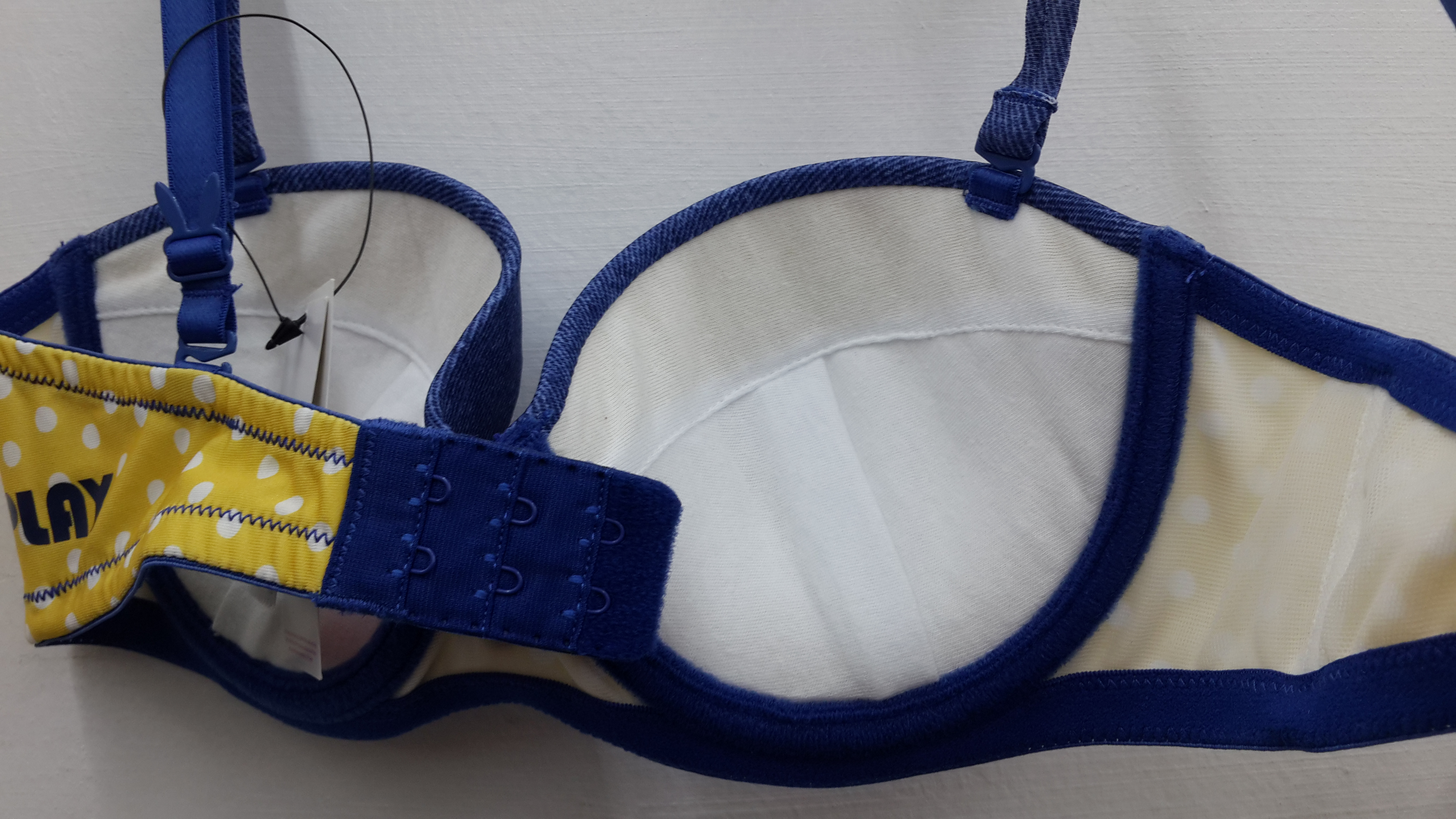 เสื้อชั้นในสตรีPlayboy