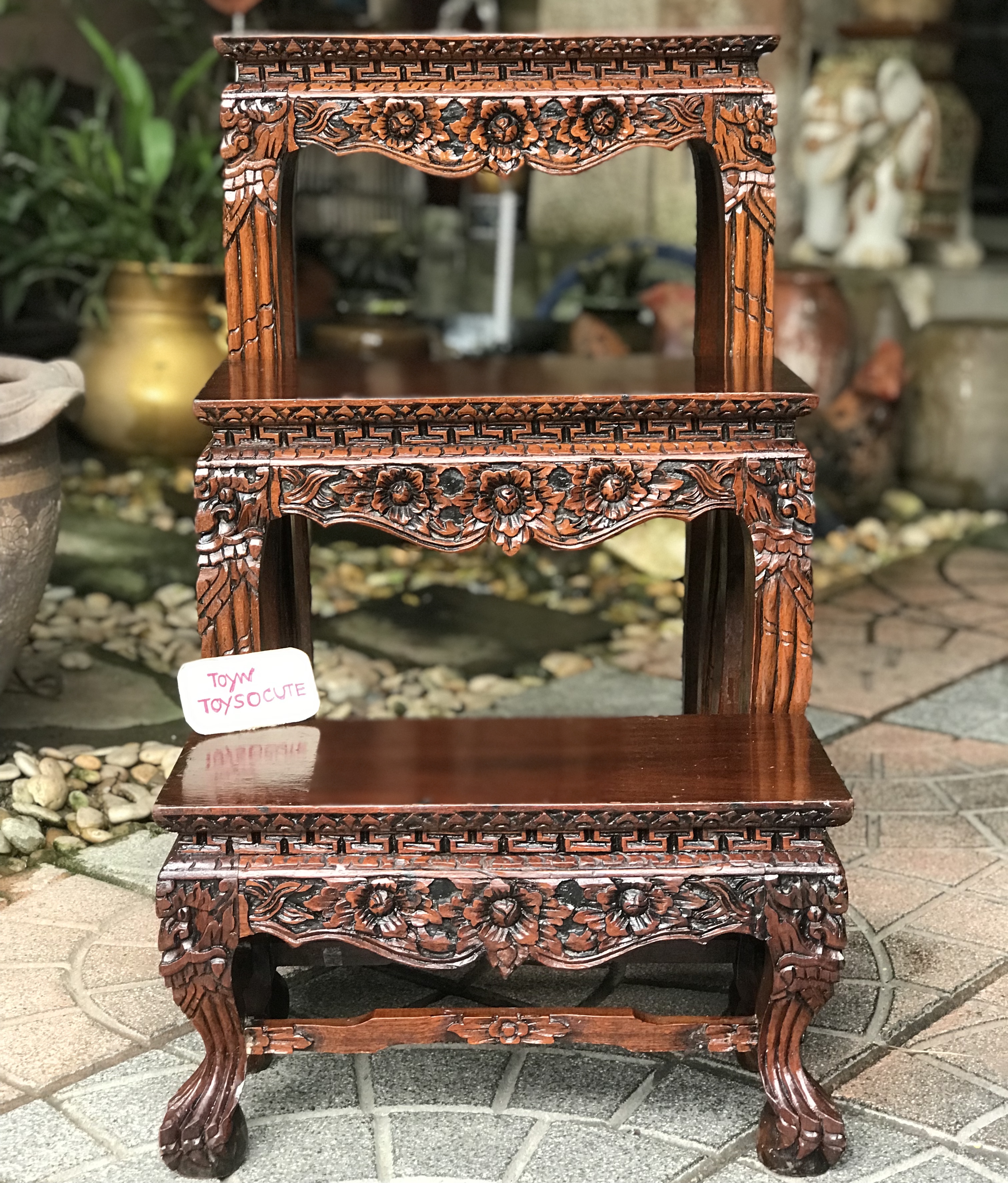 ￼ชุดโต๊ะหมู่บูชา 3 ชิ้น โต๊ะไม้สักขาสิงห์แกะลาย 3 ด้าน Antique Carved teak wood ไม้สักเก่าหนาๆ แข็งแรง ไม่โยก ไม่ผุ
