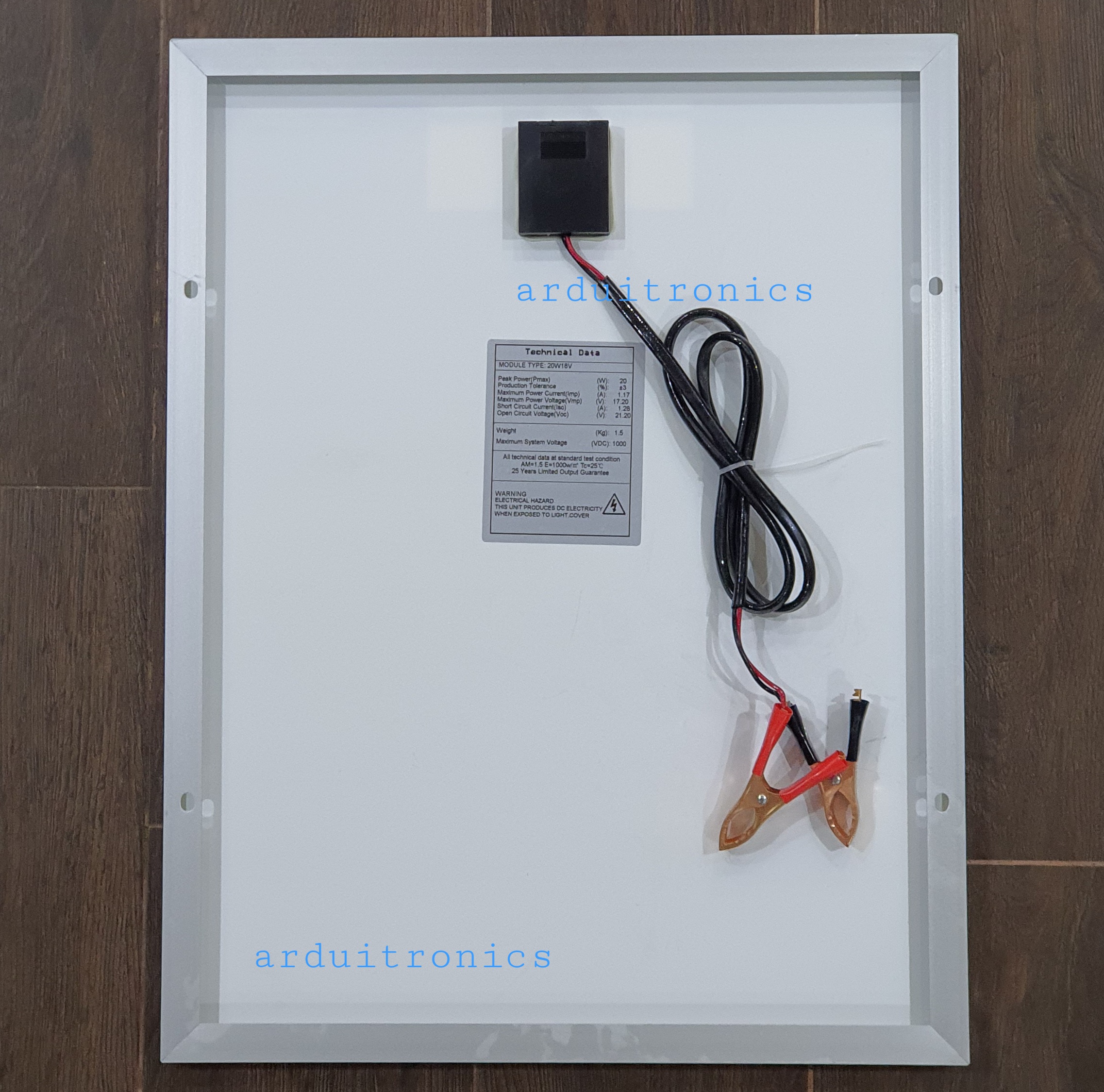 แผงโซล่าเซลล์ Solar Cell 20W 18V สำหรับชาร์จแบตเตอรี่ พลังงานแสงอาทิตย์ (45cm x 35cm x 1.8cm)