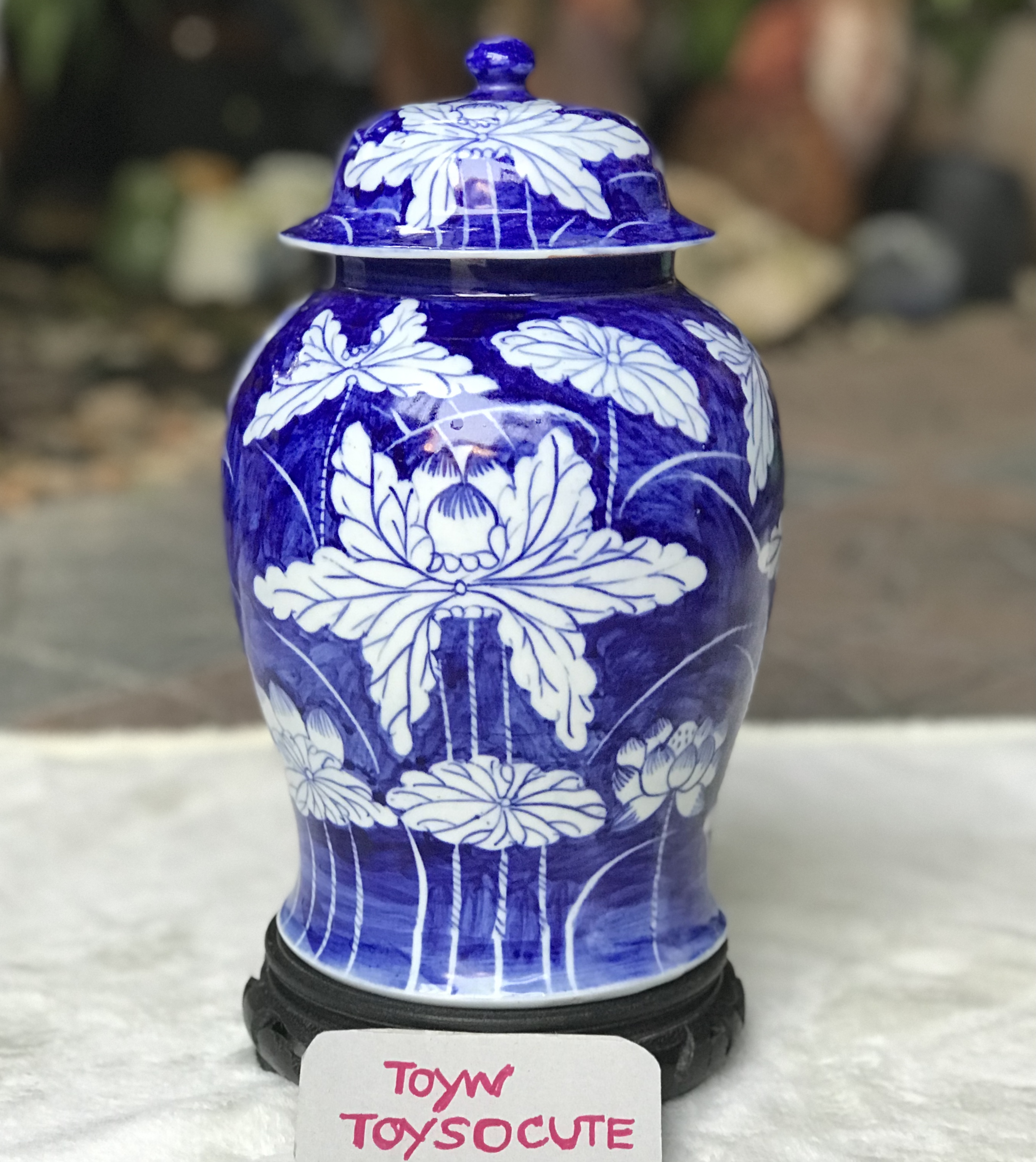 เก่าเก็บ Blue & White Porcelain โถน้ำเย็นโบราณ เนื้อกระเบื้องกังใส พื้นครามเขียนลายกอบัว