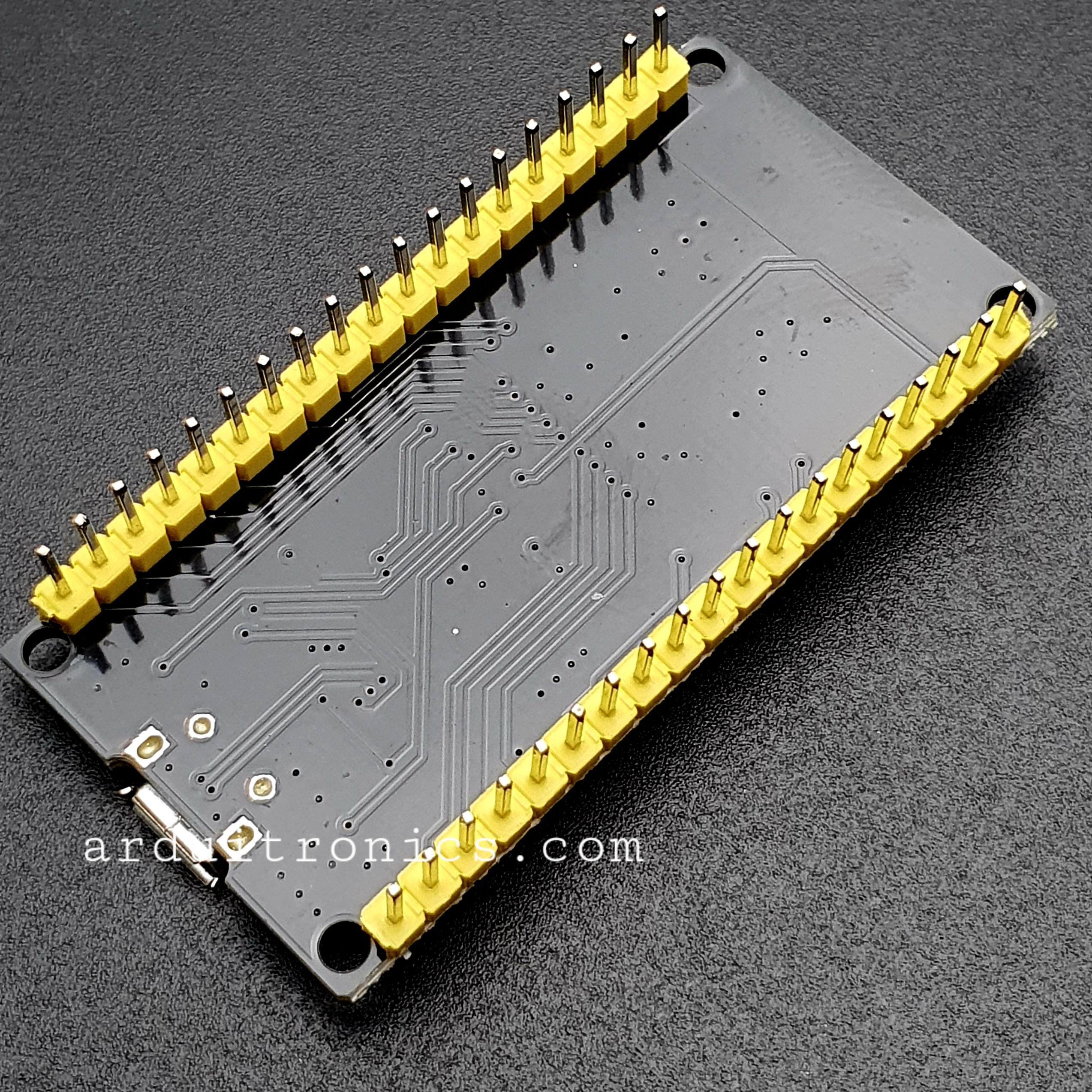 บอร์ด ESP32 NodeMCU ESP32 DEVKIT Wi-Fi and Bluetooth (CP2102) 38 pin