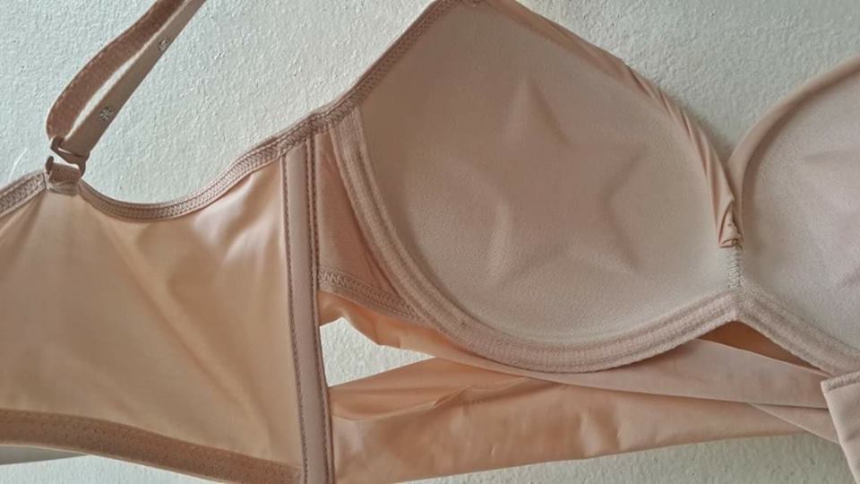 เสื้อชั้นในสตรีวาโก้