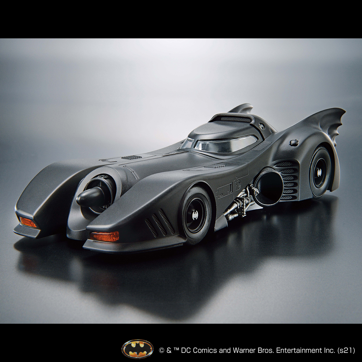 1/35 Scale Model Kit Batmobile (Batman Ver.)