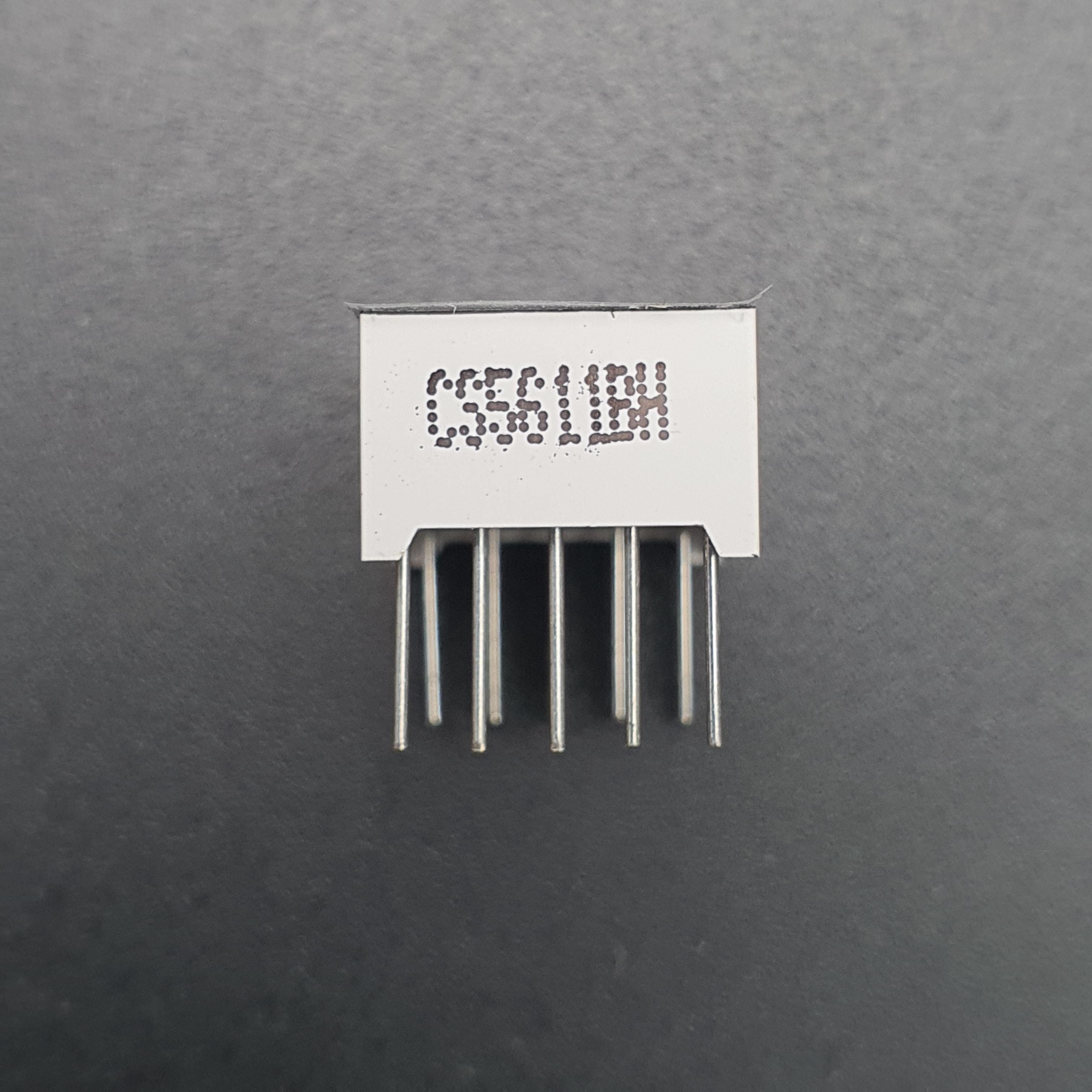 0.56 inch Seven Segment 1 Digit Red (Common Anode) 12.7 x 19.1 x 8.1mm - 5611BS (CS5611BH)