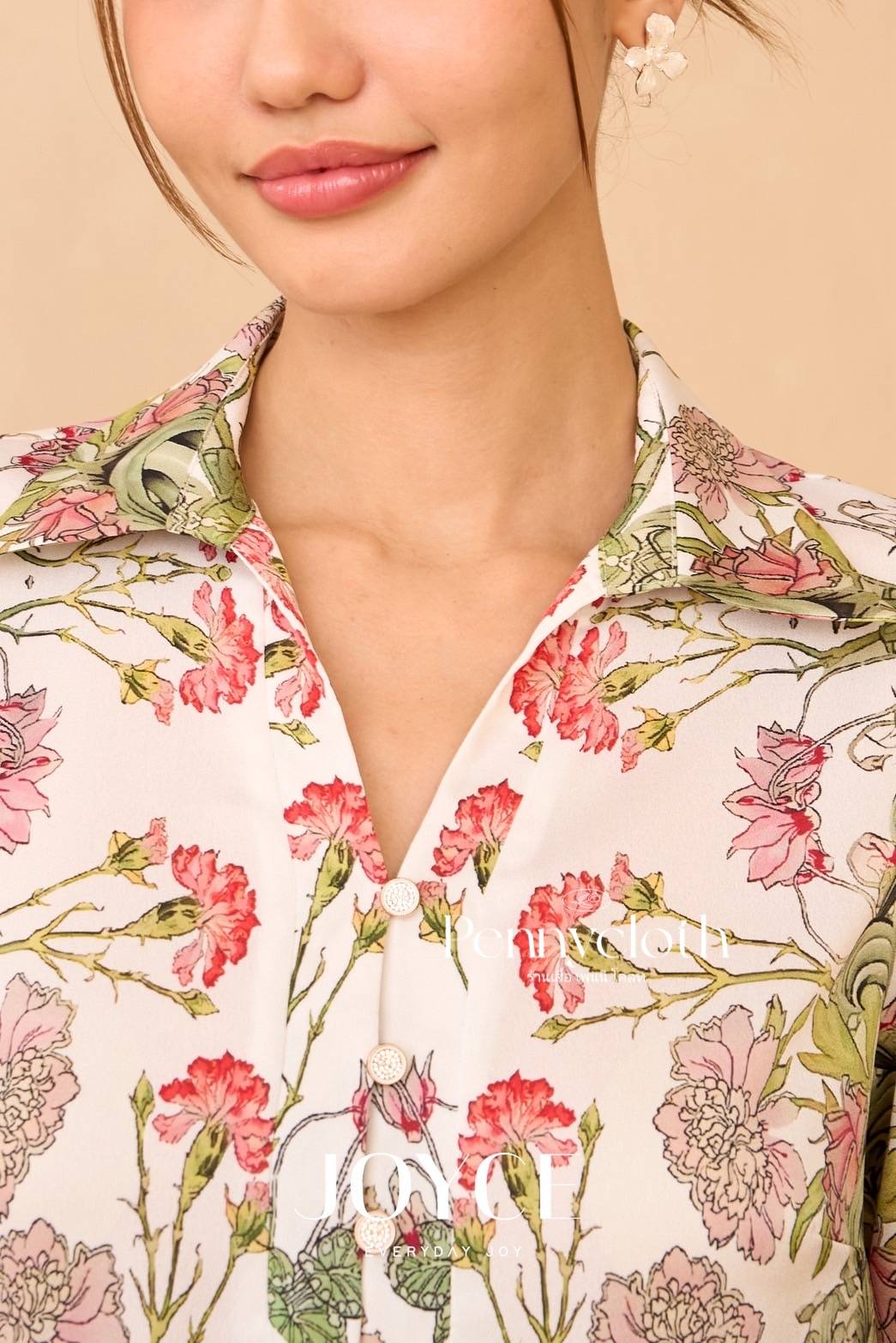 Joyce เสื้อเบลาเชิ้ตรุ่นใหม่ รหัส 7064 ผ้าจอร์เจียพิมพ์ลาย คอปก ว่าวี กระดุม 3 เม็ด ผ้าเนื้อดีใส่สบาย by PENNY CLOTH