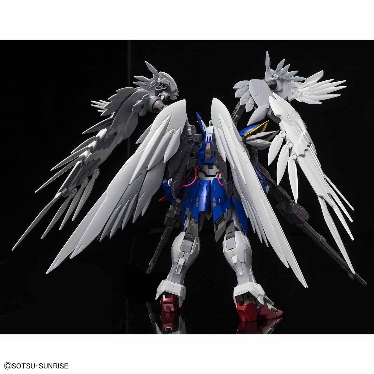 Hi-Resolution Model : 1/100 Wing Gundam Zero EW