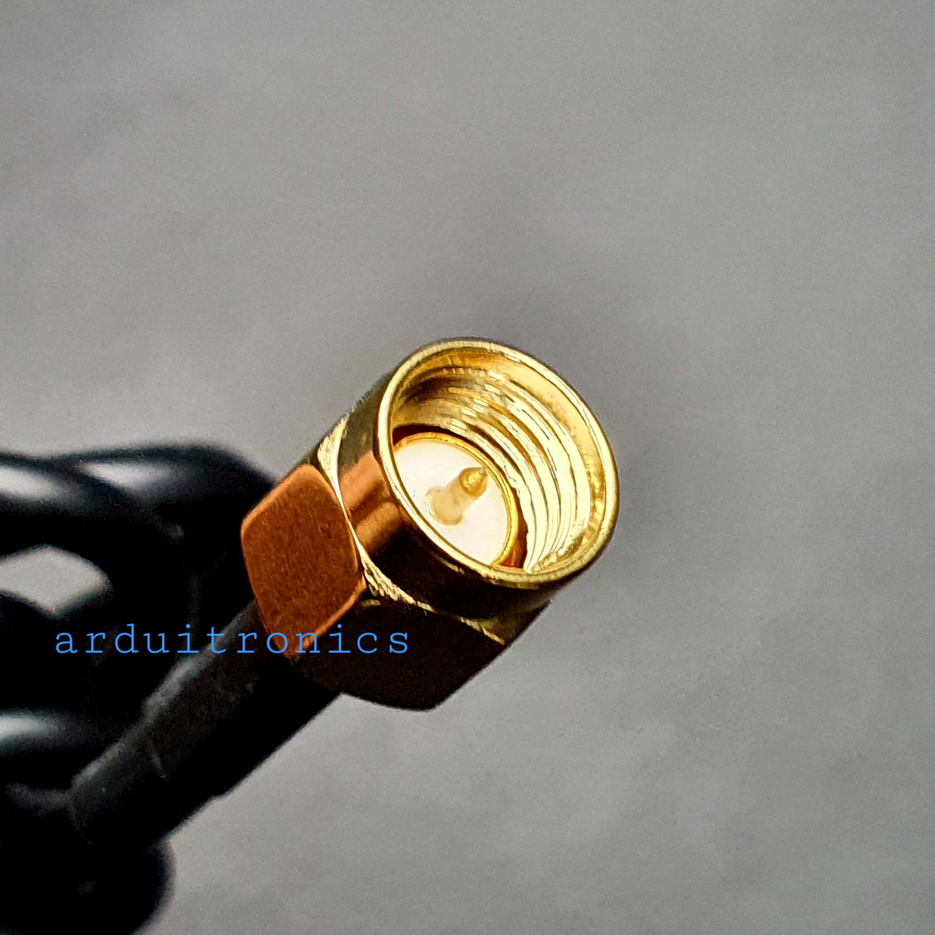 GPS Active Antenna - Magnetic Mount (1 meter)