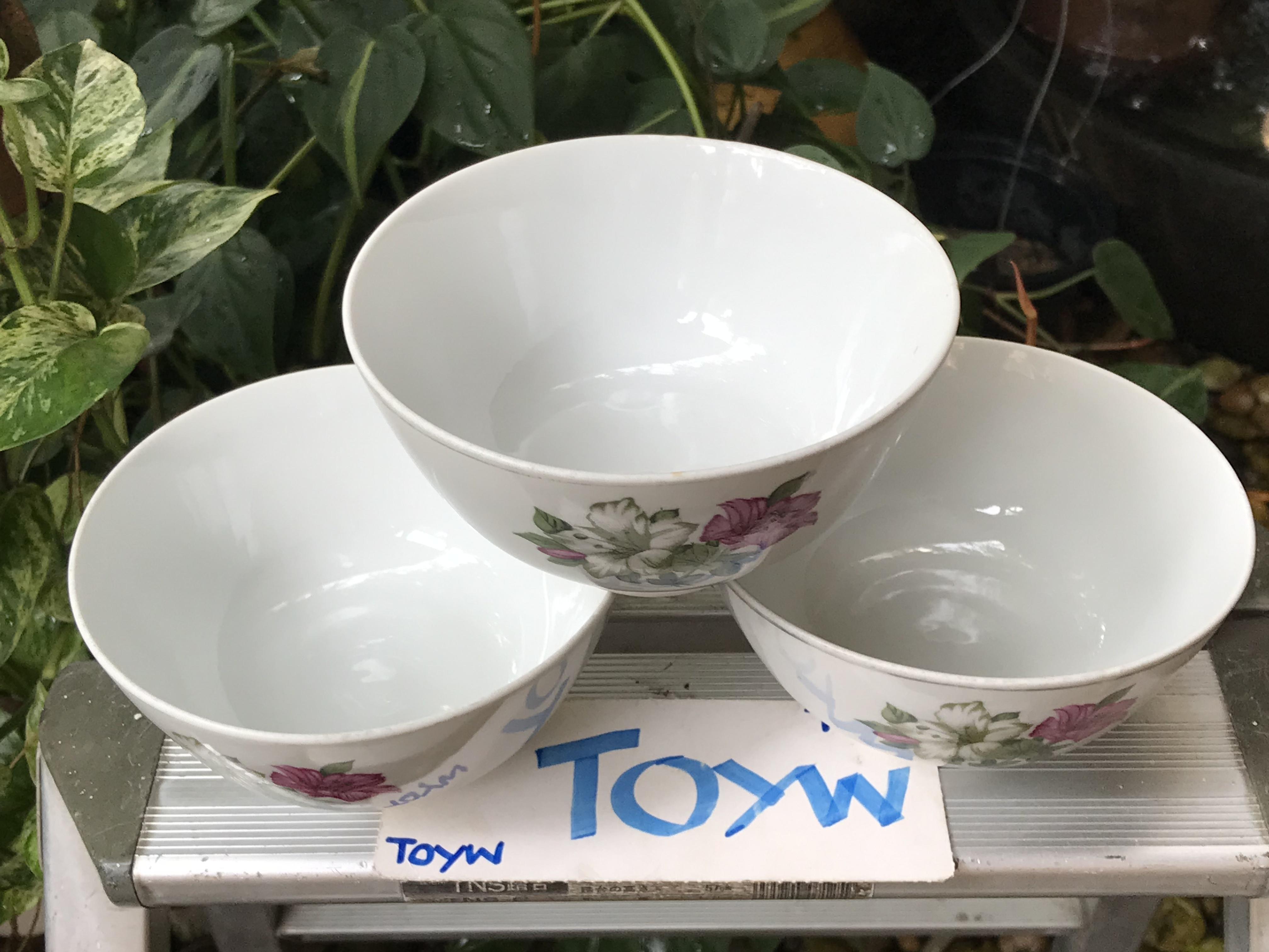 งานเก่าโบราณ ใบละ 290 บาท ถ้วย/ชามใบใหญ่ลายดอกผักบุ้งปั๊มอักษรจีน ดอกสวย ดอกใหญ่ ขนาดกว้าง 13 ซม สูง 7 ซม