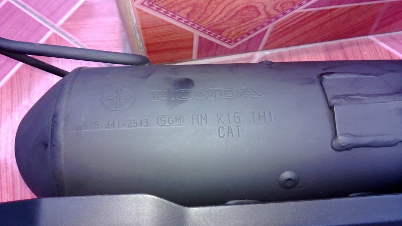 ท่อไอเสีย Honda Zoomer แท้