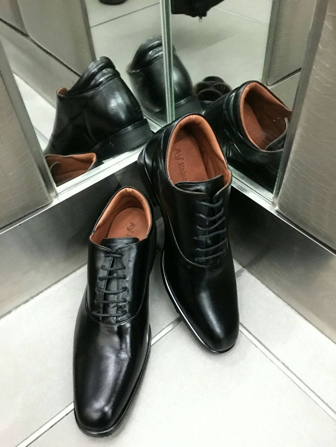 Charmo (Black) 8.5