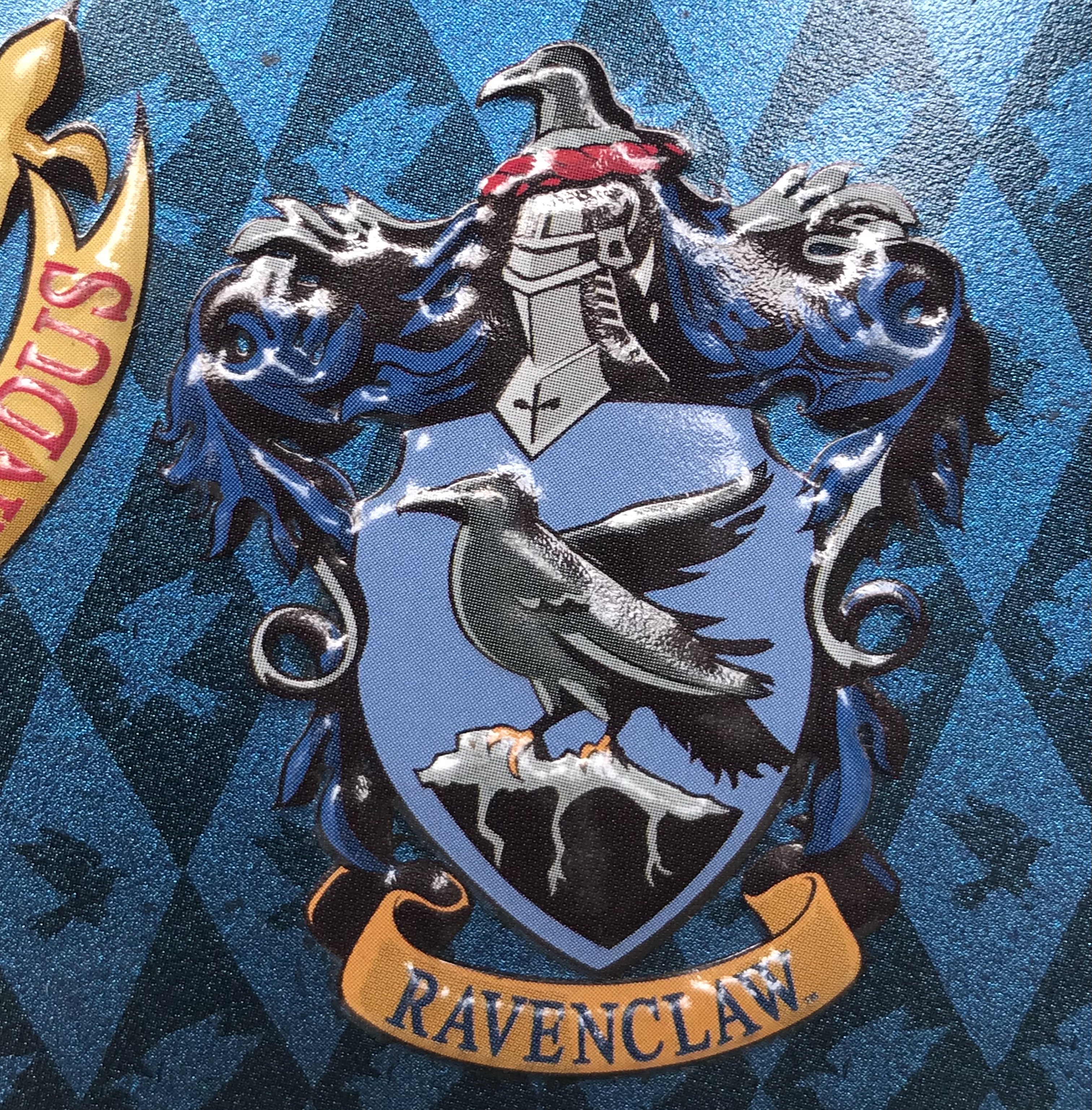 กล่องโลหะแฮรี่พอตเตอร์ ฝาลายปั๊มนูน กล่องขนม Universal Studios Japan USJ Harry Potter Can Chocolate Rare Hogwarts