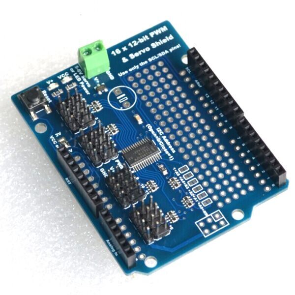 PCA9685 16 Channel Module PWM Servo Drive Board Robot Controller H5B4 Compatible บอร์ดสำหรับขับ Servo 16 ช่อง