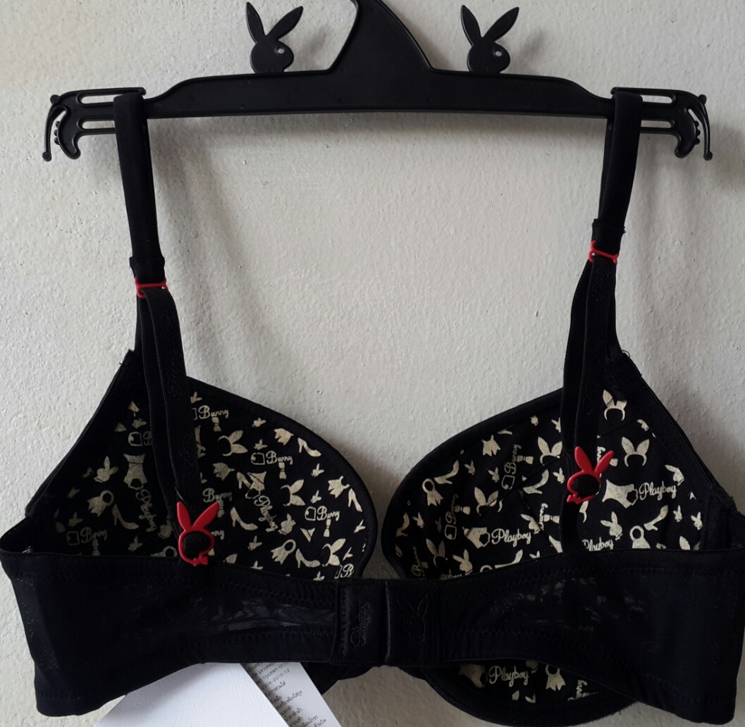 เสื้อชั้นในสตรี Playboy