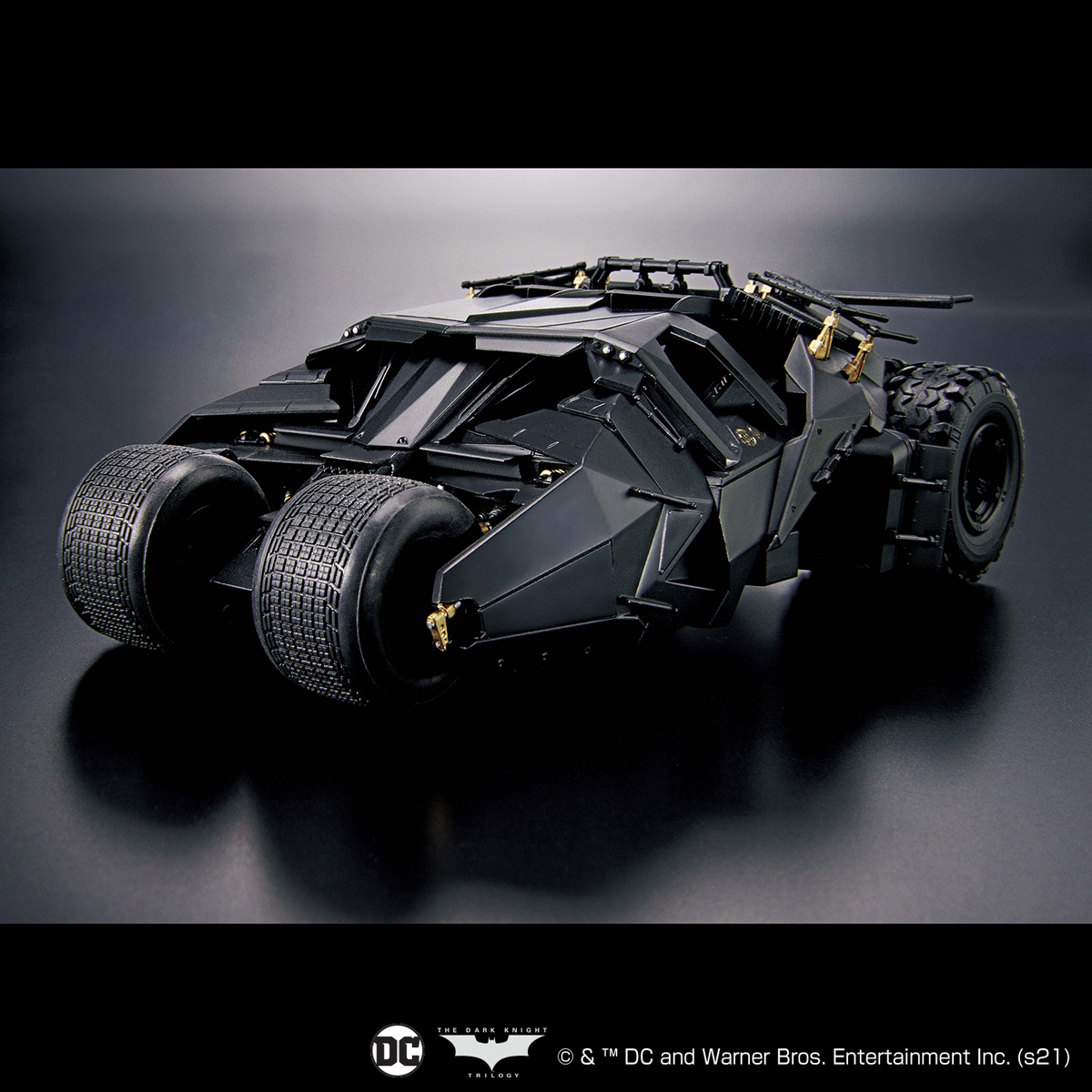 1/35 Scale Model Kit Batmobile (Batman Begins Ver.)