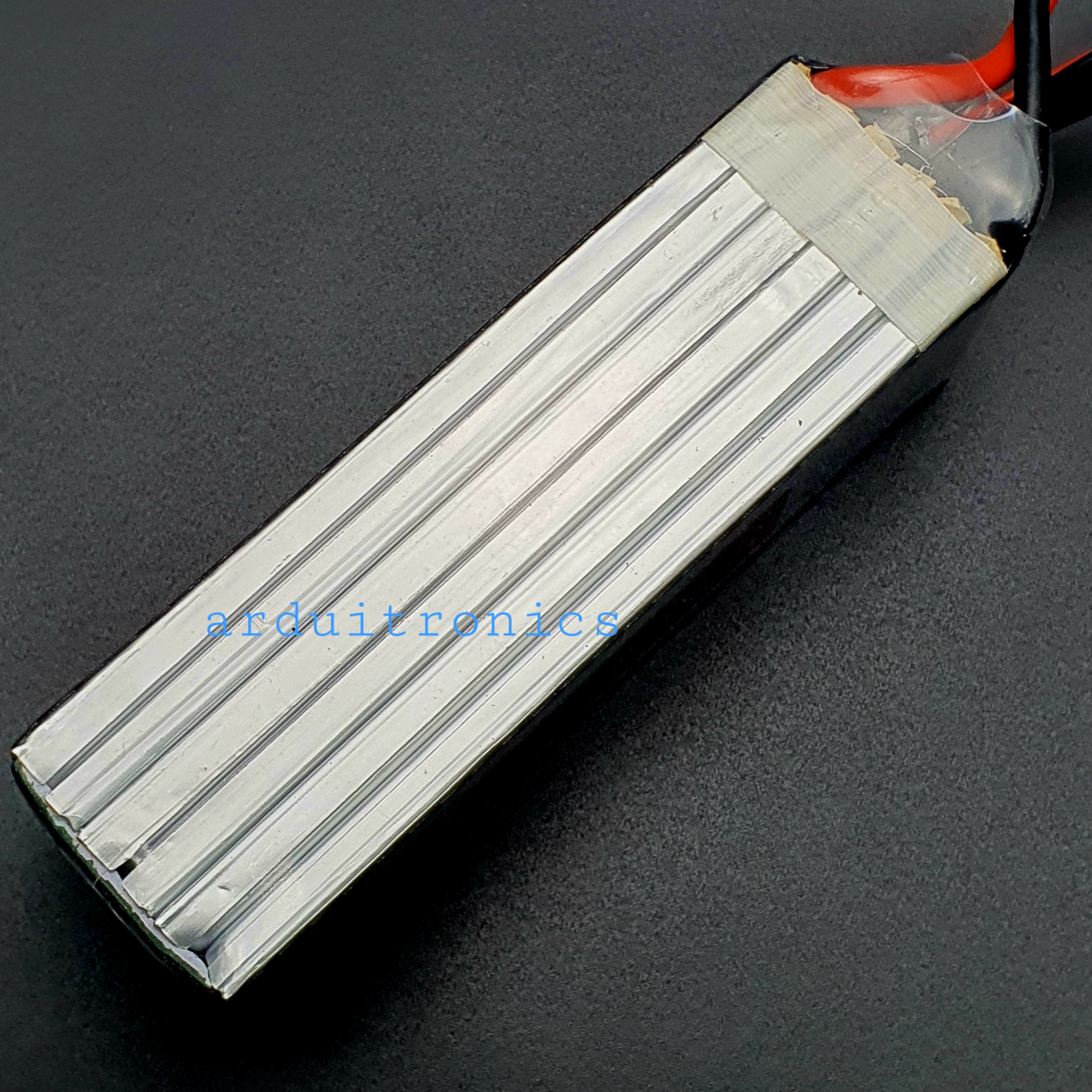 Rechargeable Lithium Battery 3300mAh 6S 22.2V 35C (หัวสายไฟแบบ XT60)