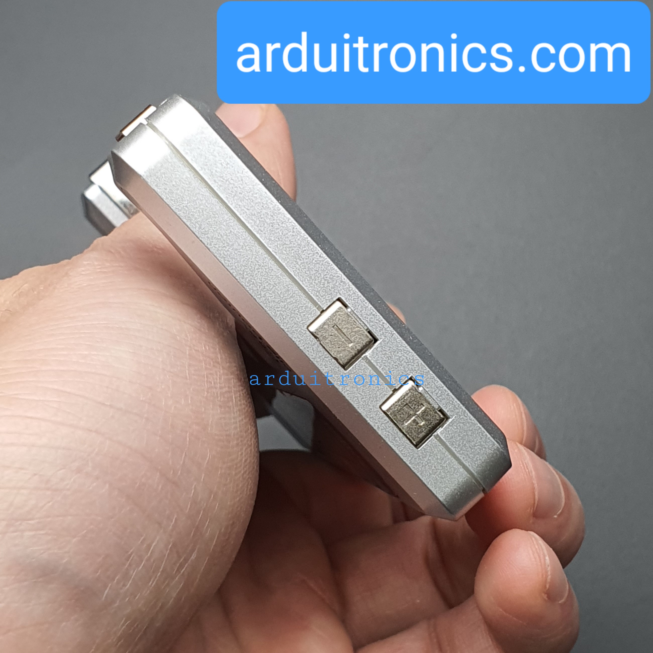 เครื่องวัดทดสอบแบตเตอรี่ Battery Tester (สีเงิน)